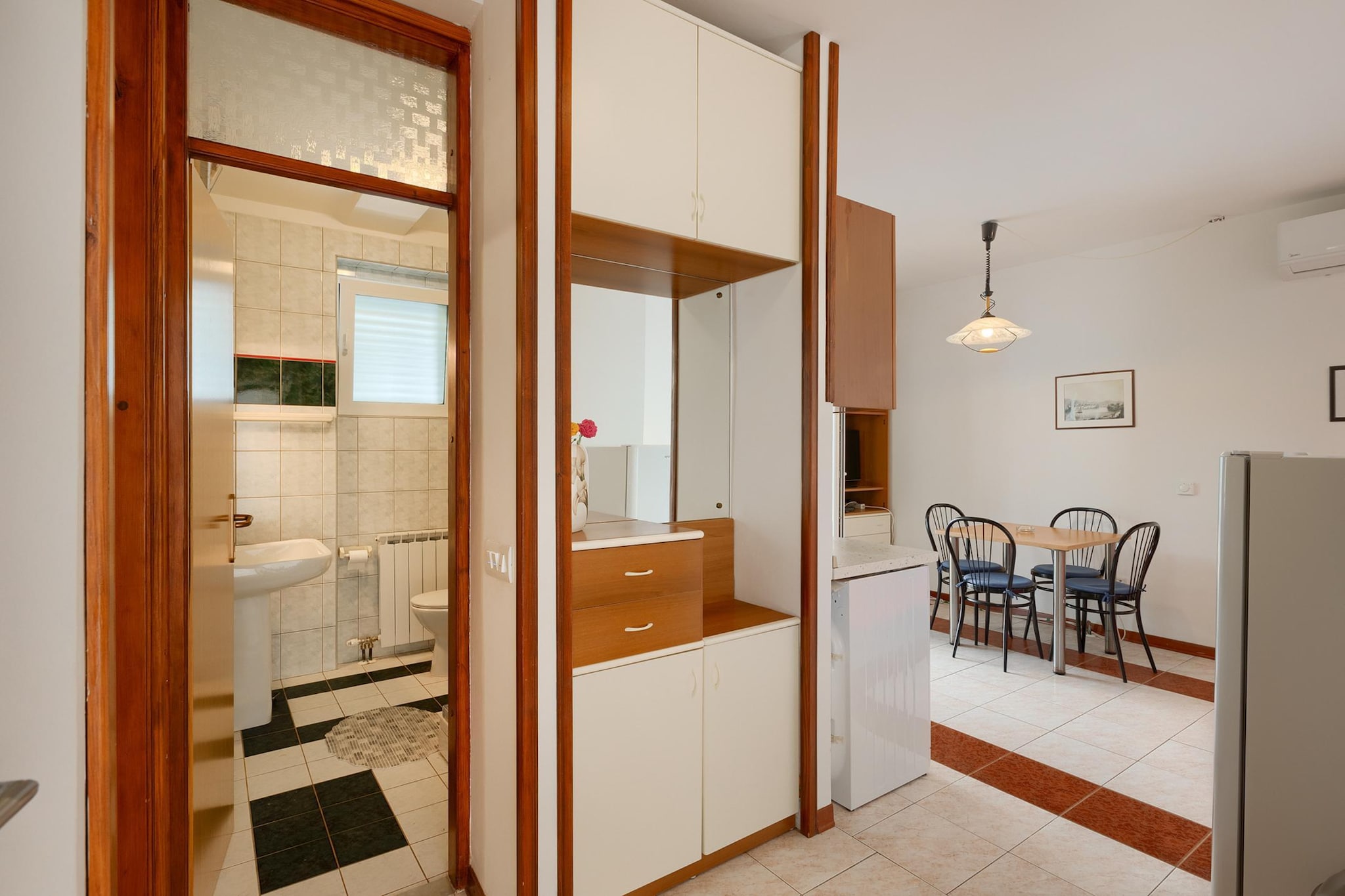 House Loncar - A1 - Landing