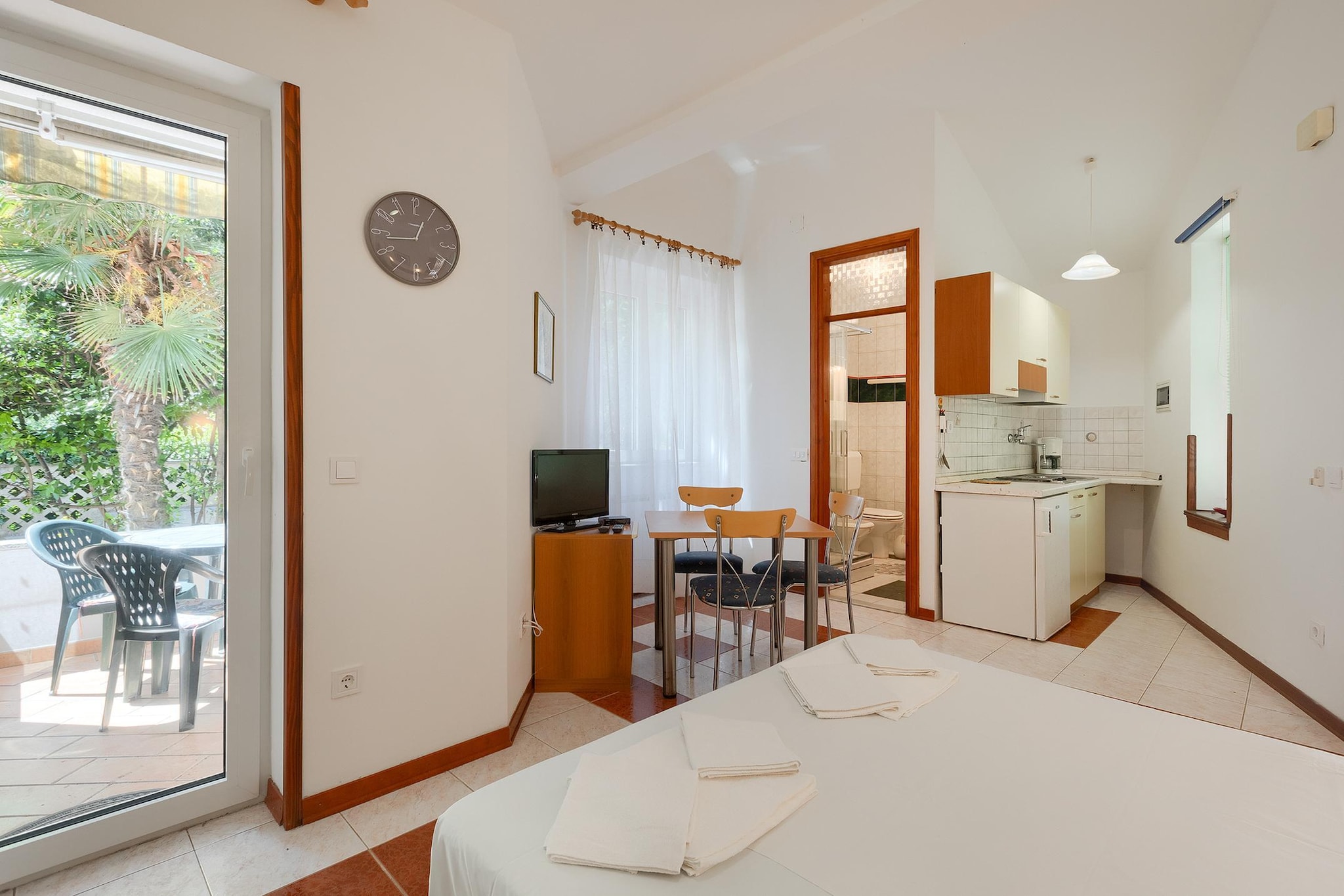 House Loncar - Studio - Bedroom