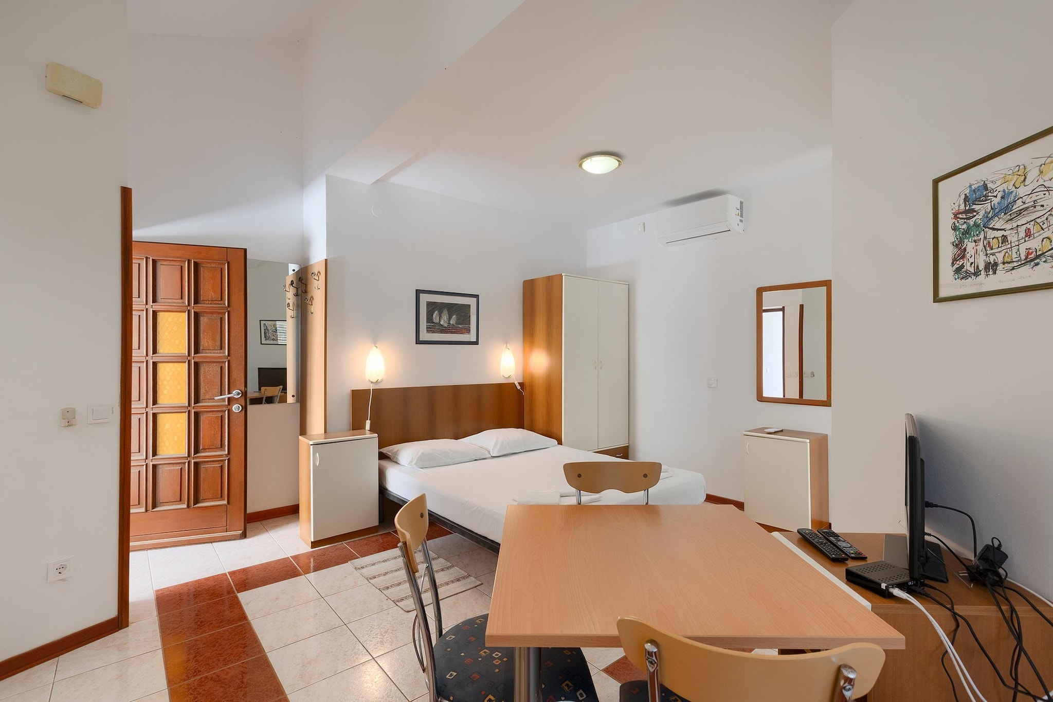 House Loncar - Studio