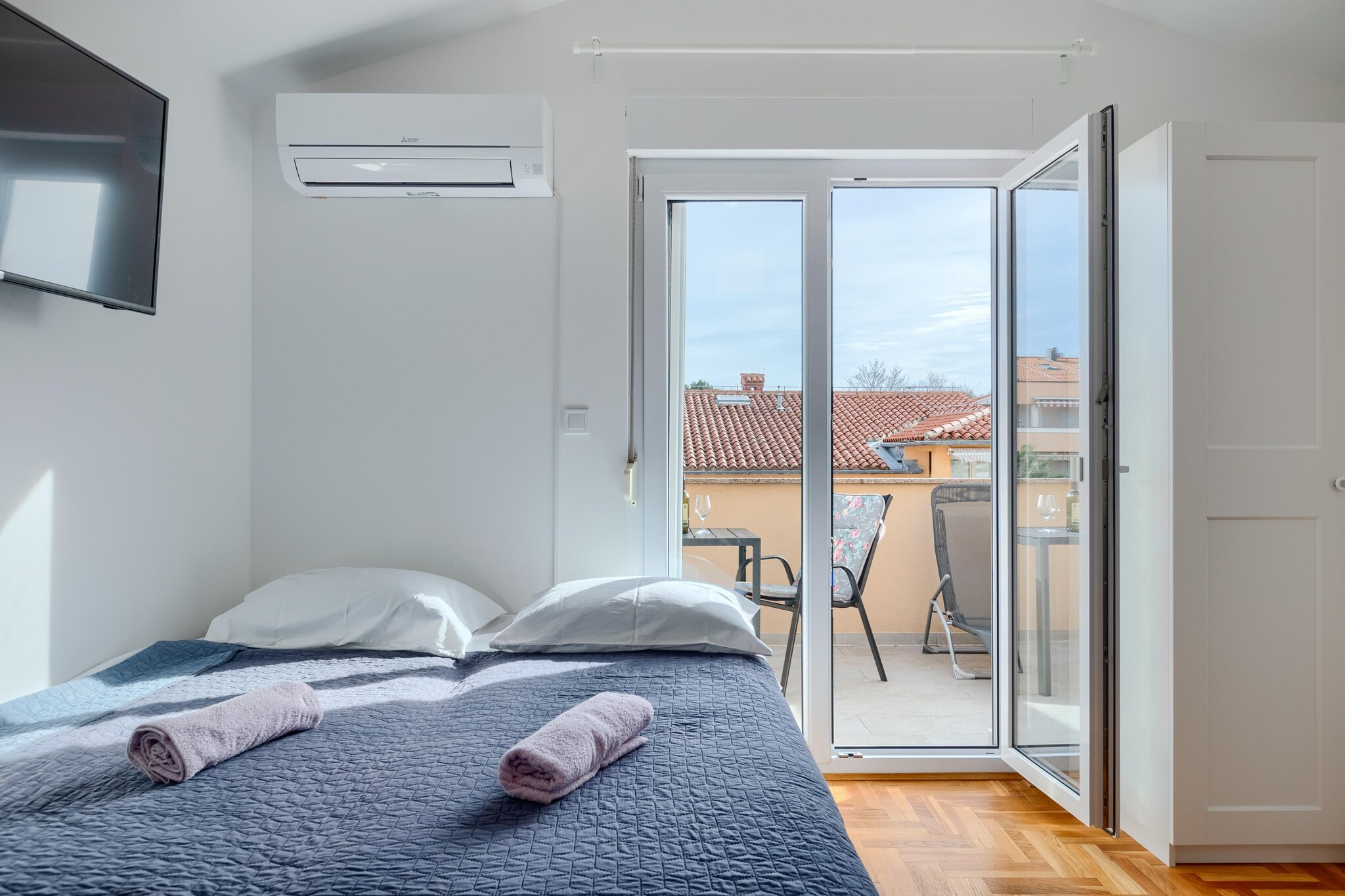 Bed Room