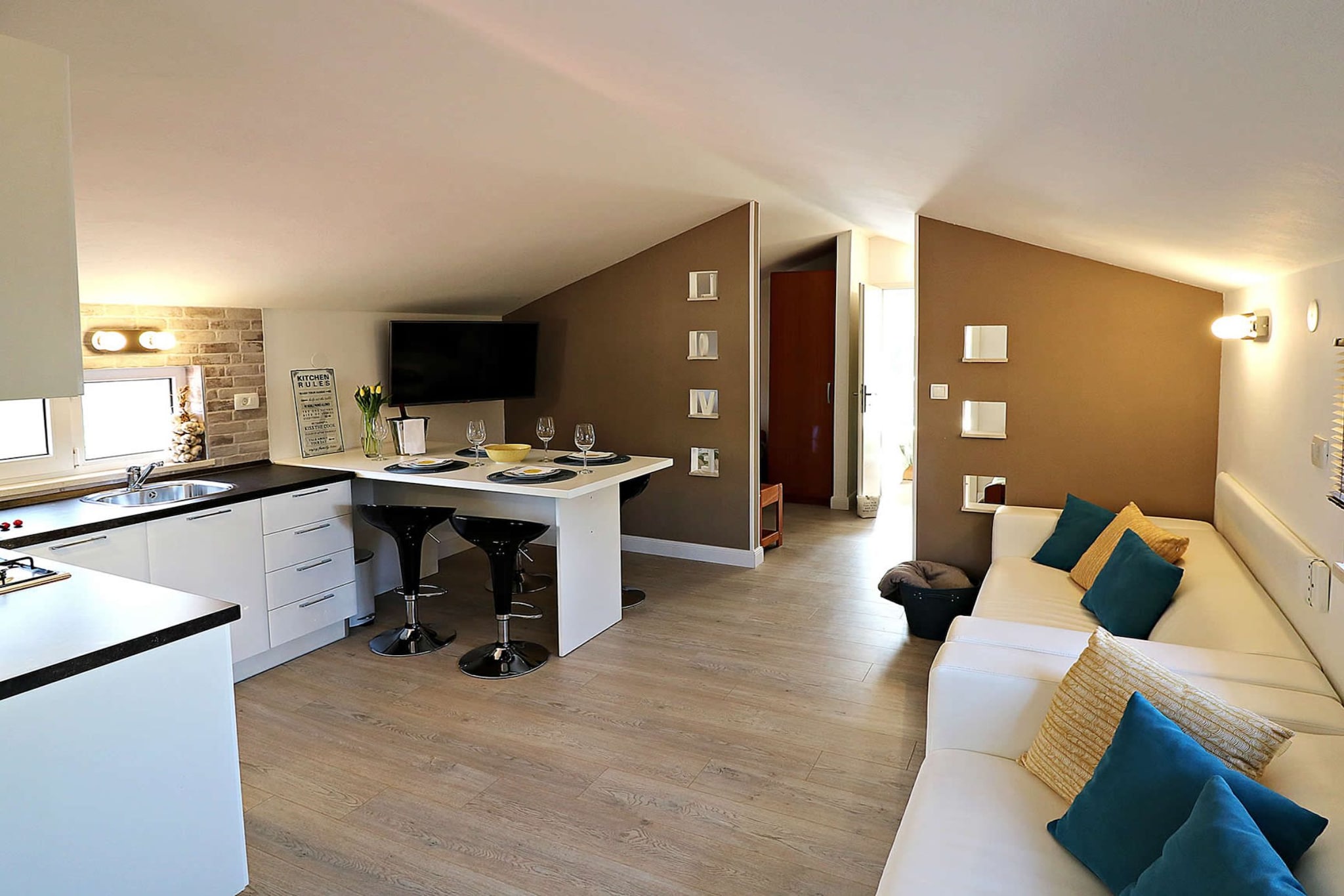 Villa Šolo – Peaceful Nature Park Getaway - Six Bedroom Villa With Heated Pool