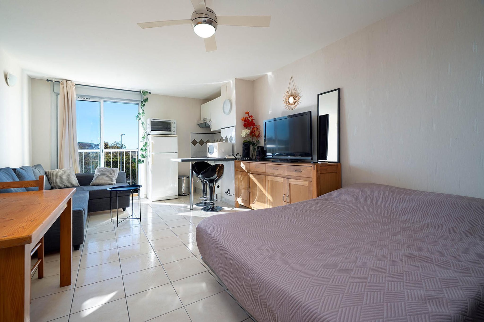 Le Colisee N°33 - ST4-Chambre