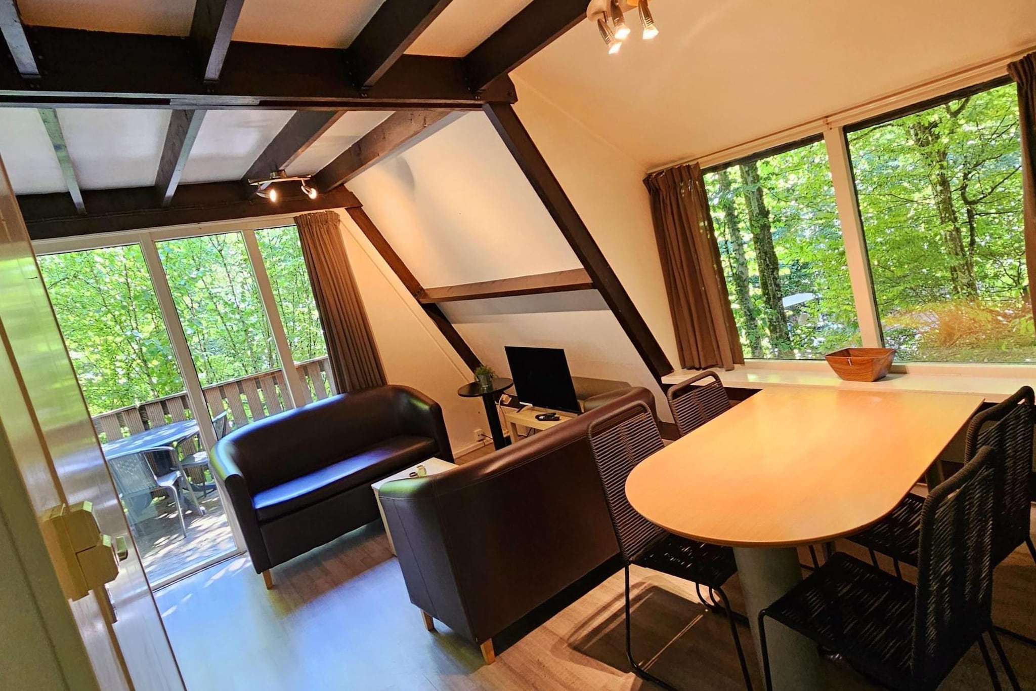 Chalet no 7-Woonkamer