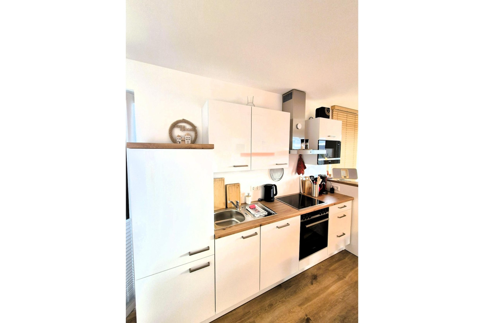 NEW ADD 1 SZ/4 P- Winterberg Appartement 21141 Penthouse-Keuken