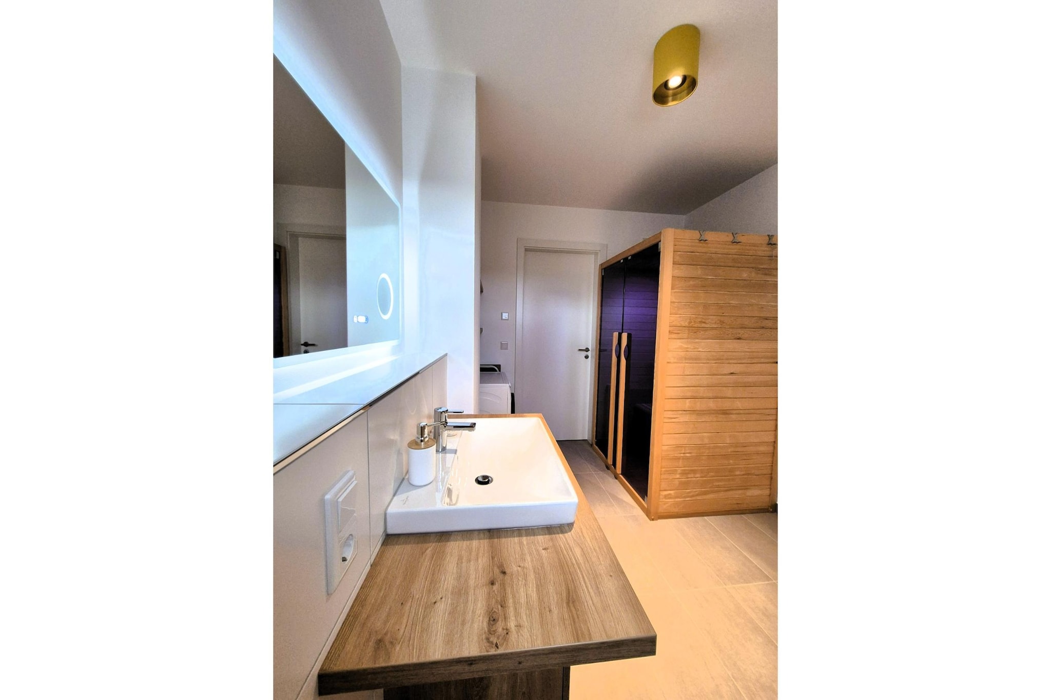 NEW ADD 1 SZ/4 P- Winterberg Appartement 21141 Penthouse-Badkamer