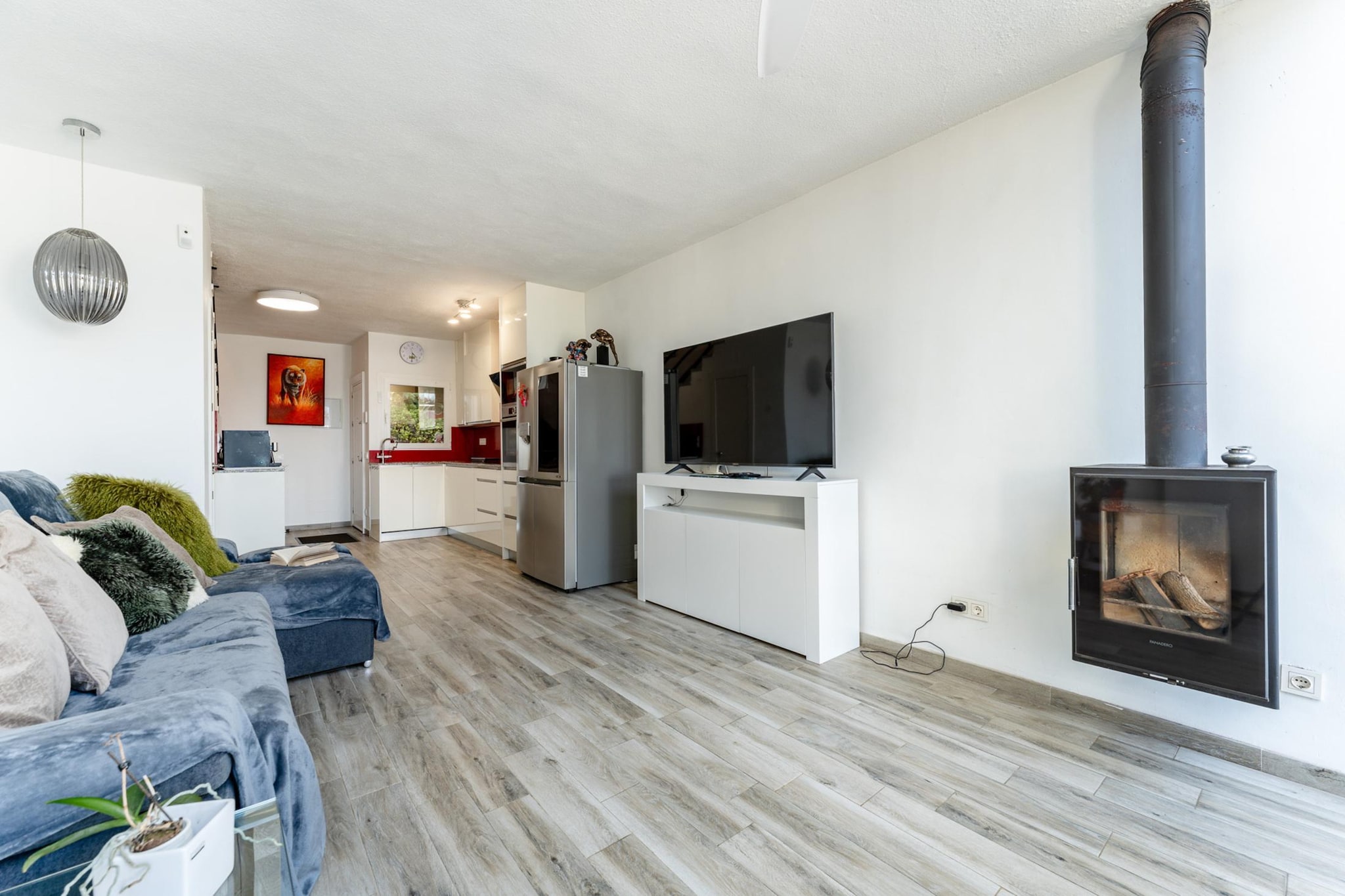 CT 400 - Faro's Beachfront House in Calahonda-Living room