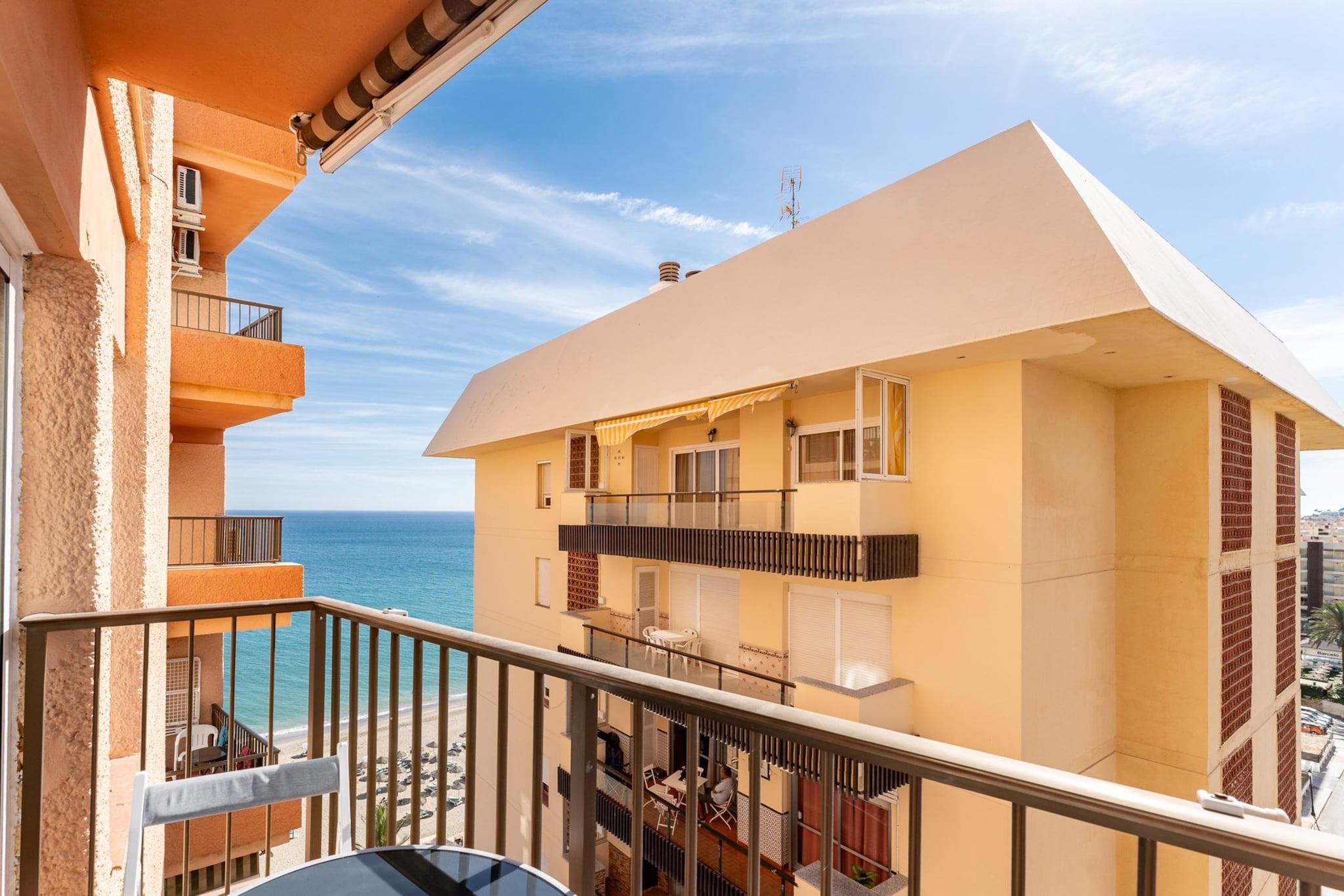 CT 402 - Faro's Perla Beachapartment Fuengirola-Terrace balcony