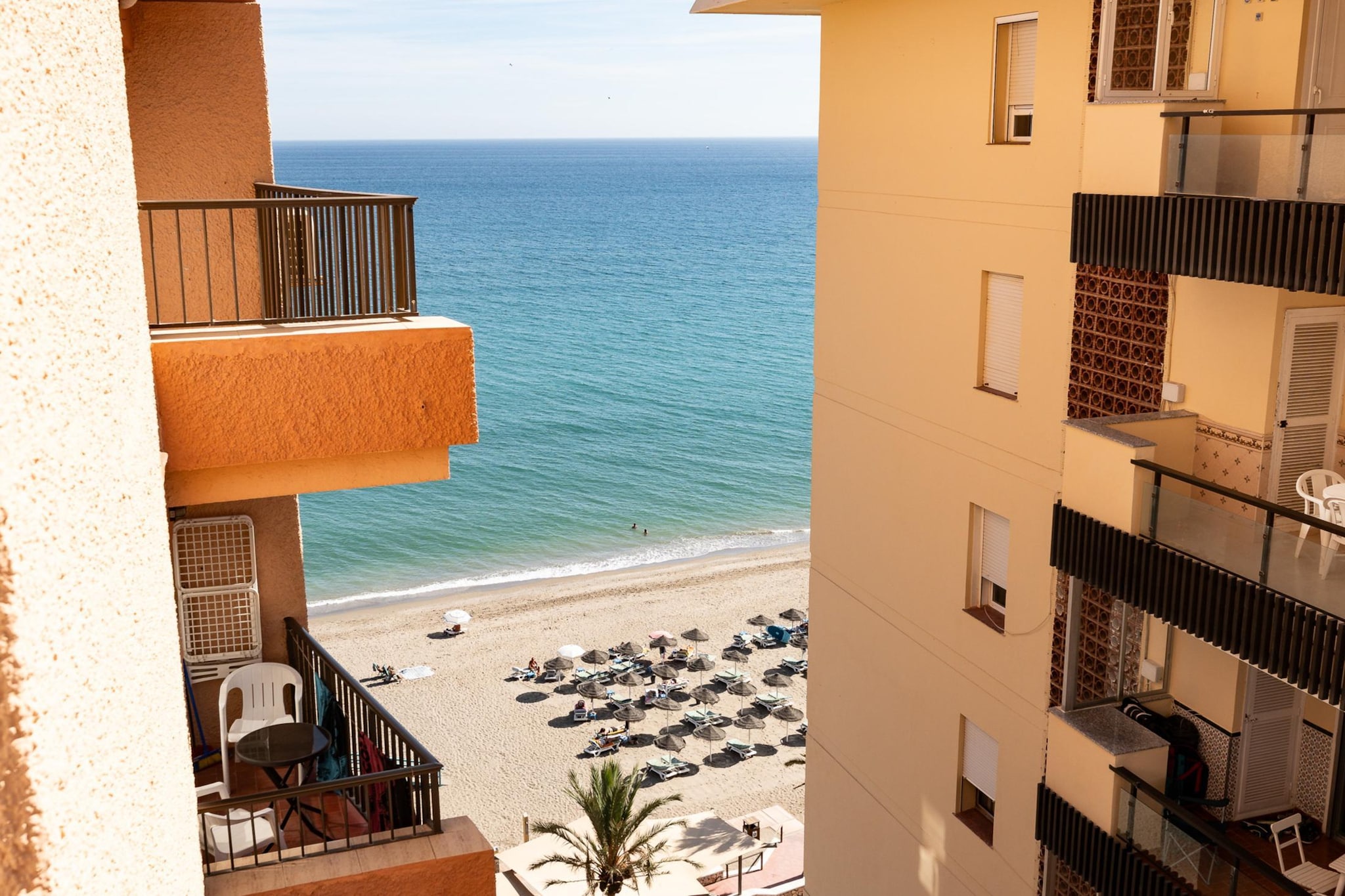 CT 402 - Faro's Perla Beachapartment Fuengirola-Terrace balcony
