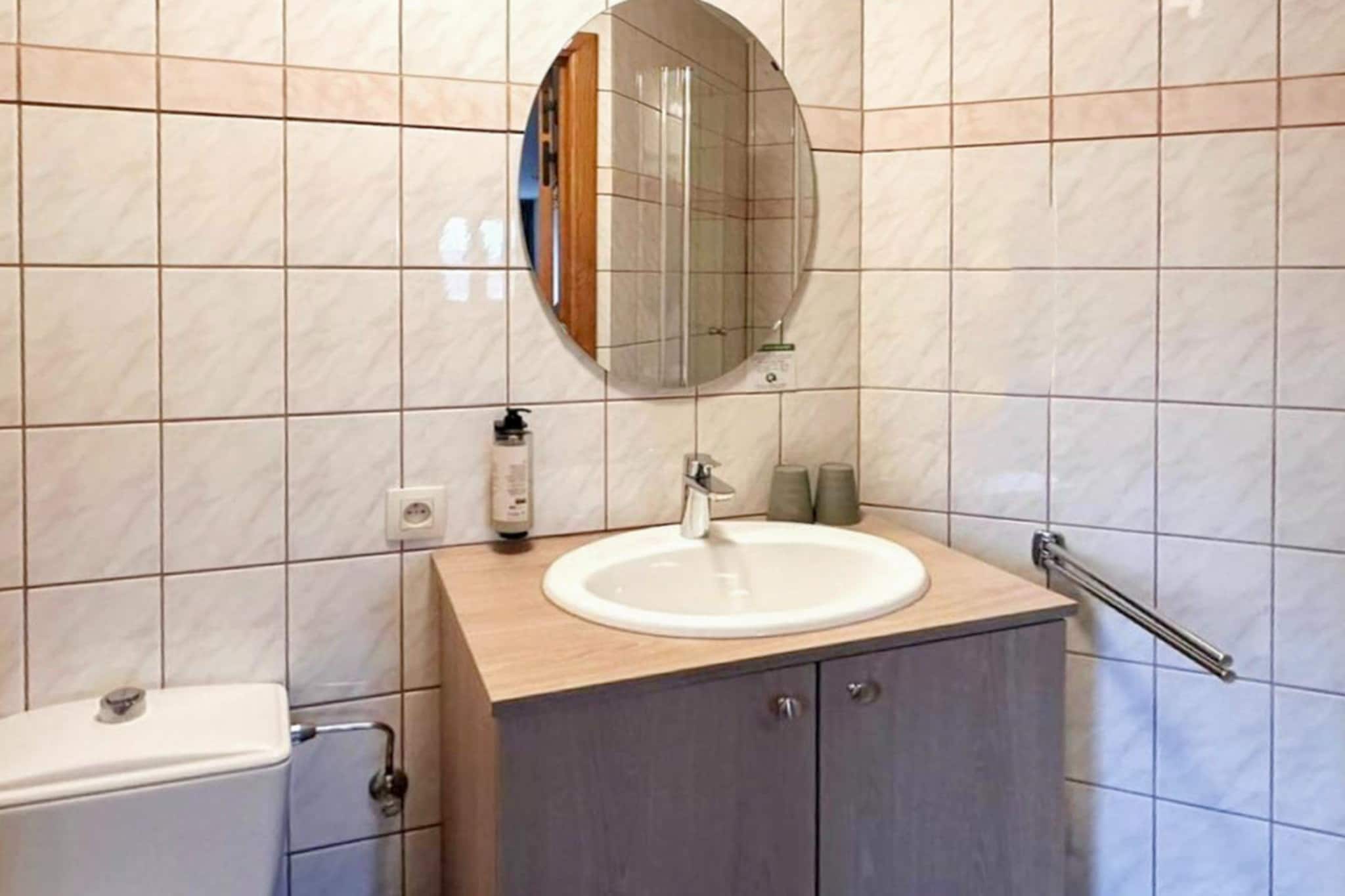 Au Coeur d'Alle - Double Room with Large Double Bed-Salle de bain