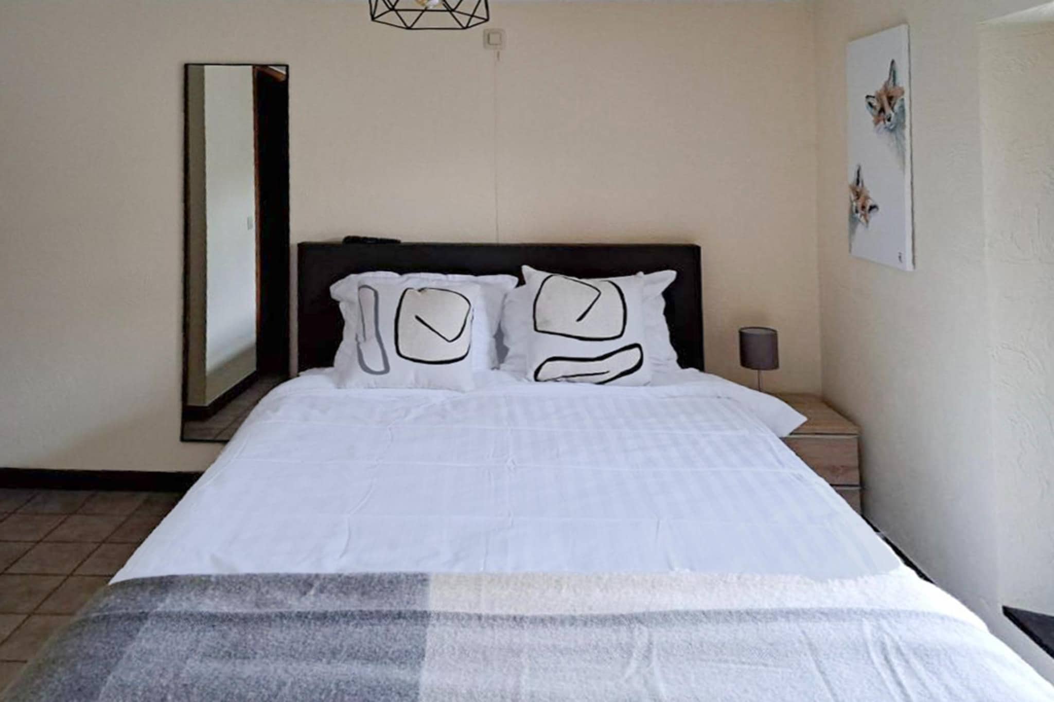 Au Coeur d'Alle - Double Room with Large Double Bed-Chambre