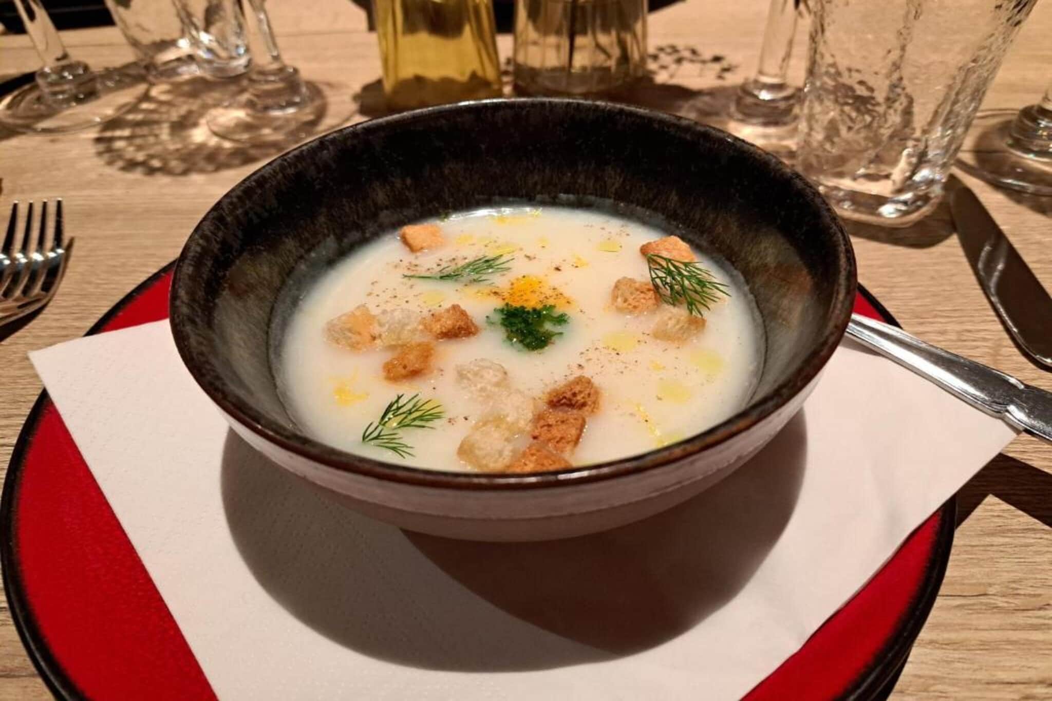 Au Coeur d'Alle - Triple Room with Bathroom-Ambiance