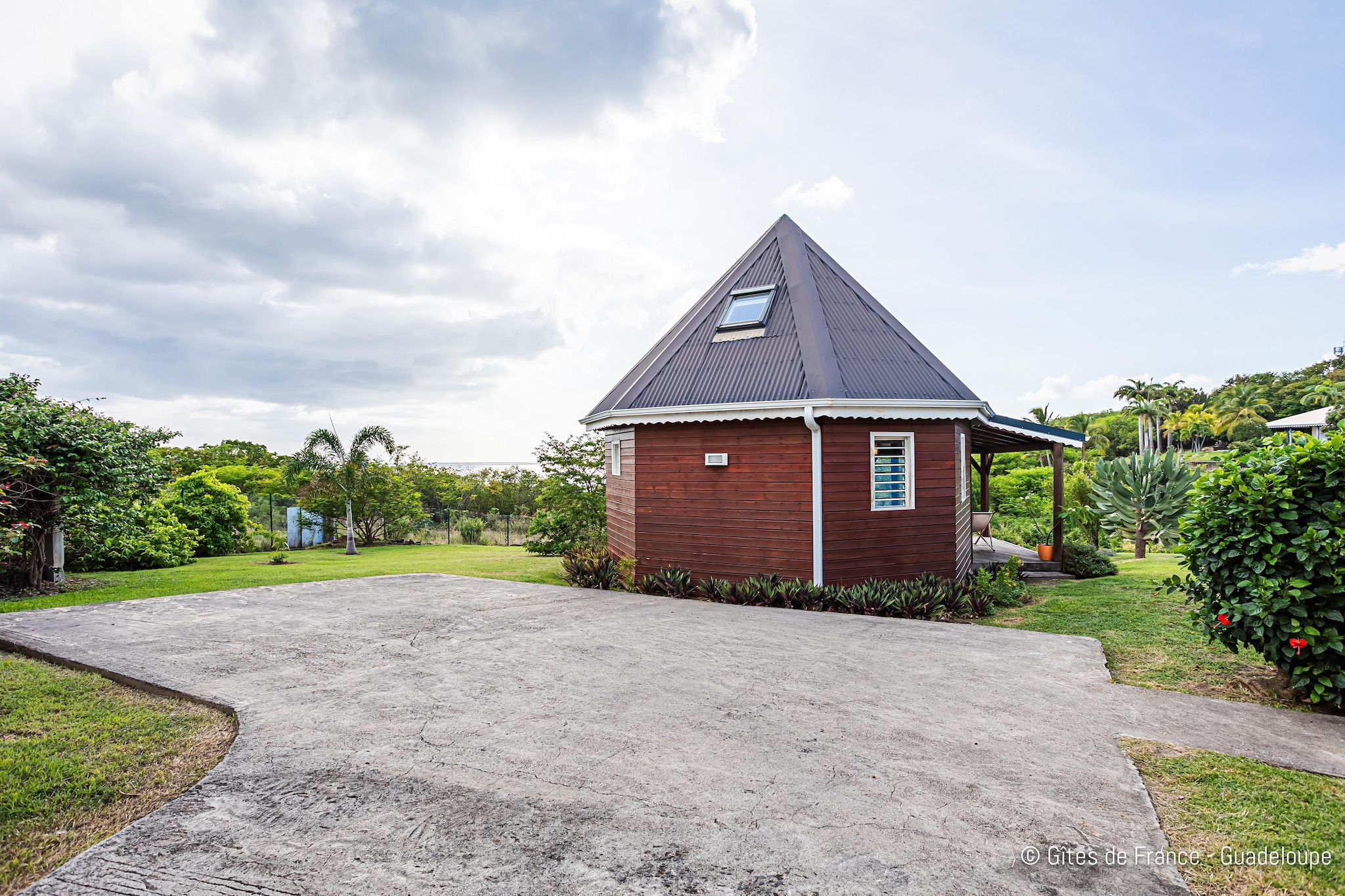 Paradise Bay Bungalow cosy bord de mer et piscine-Extérieur été