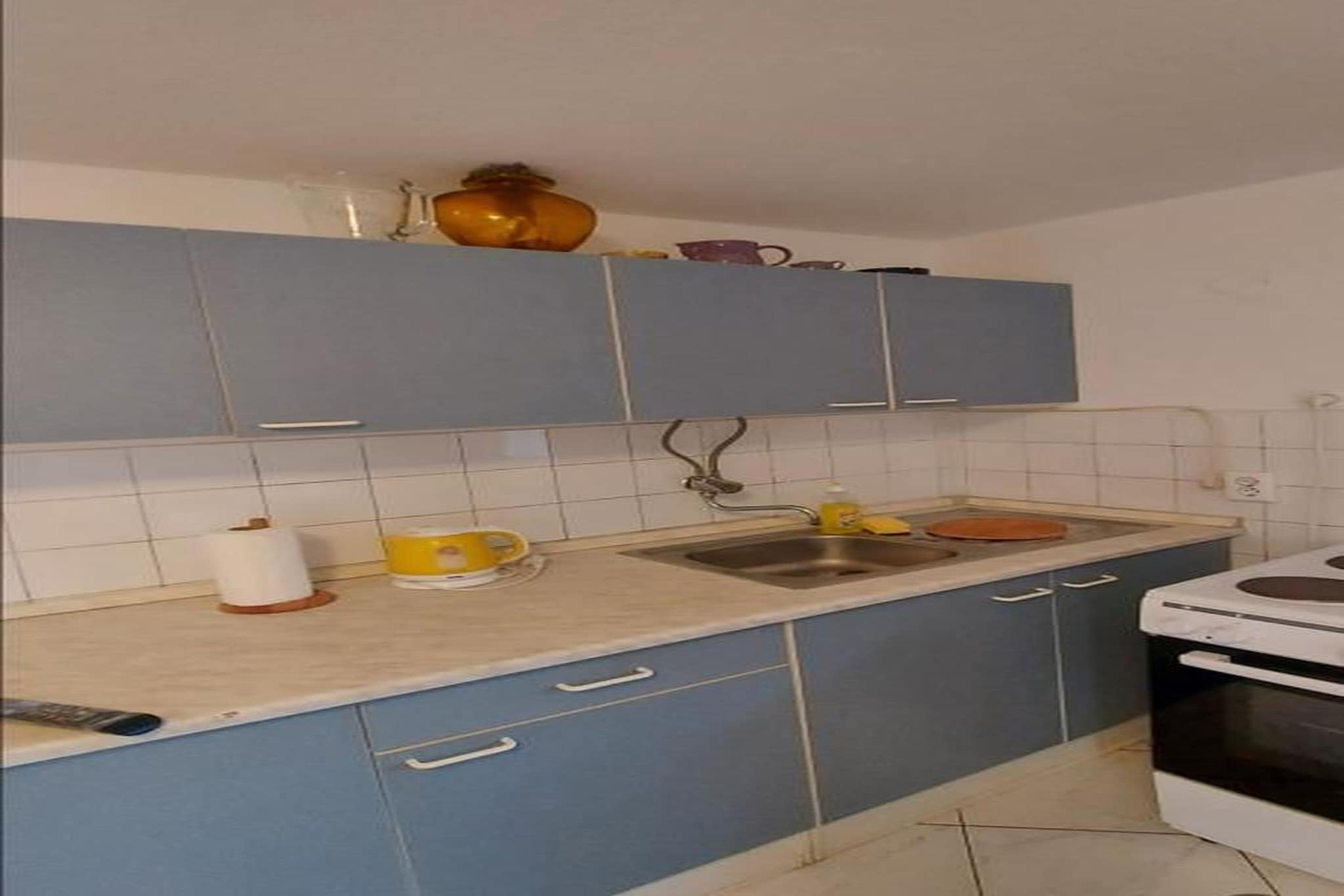 Apartment with Private Terrace near the Beach