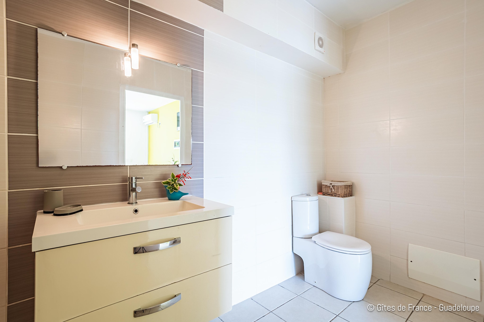 Complexe entier-Résidence-Villa-Salle de Bain amenagée-Vue mer-Salle de bain