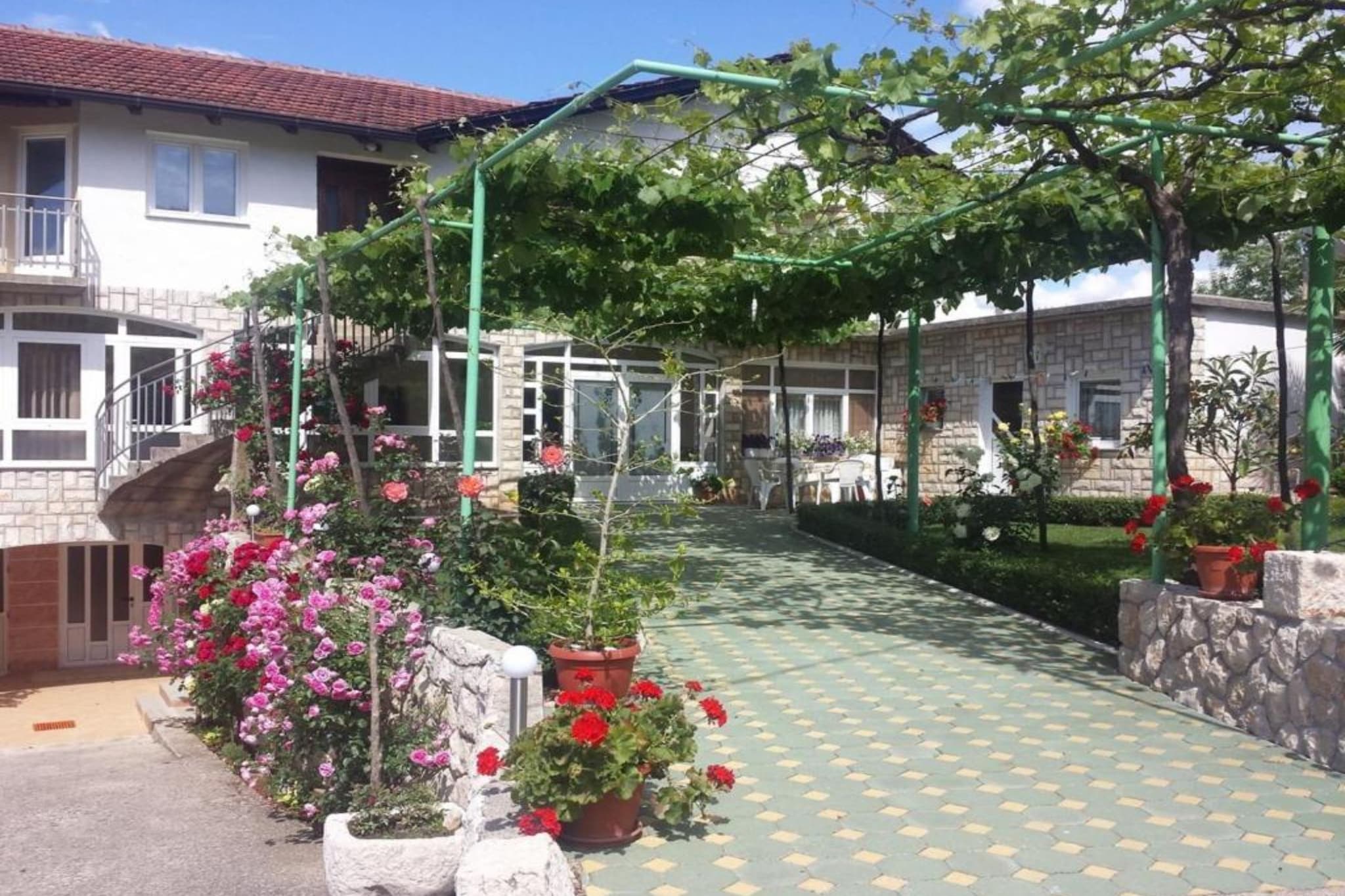 Twin room 2-Buitenlucht