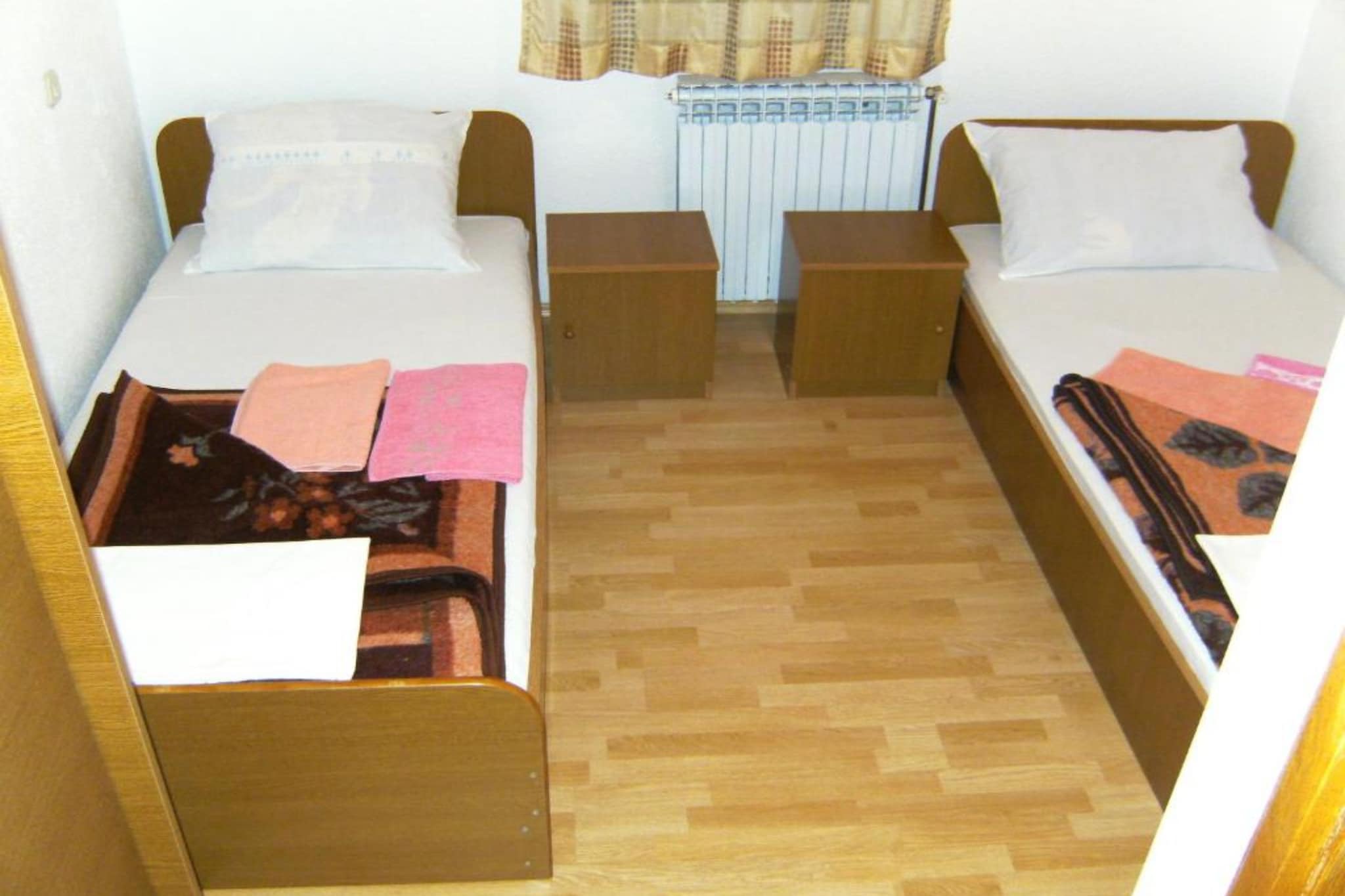 Twin room 4
