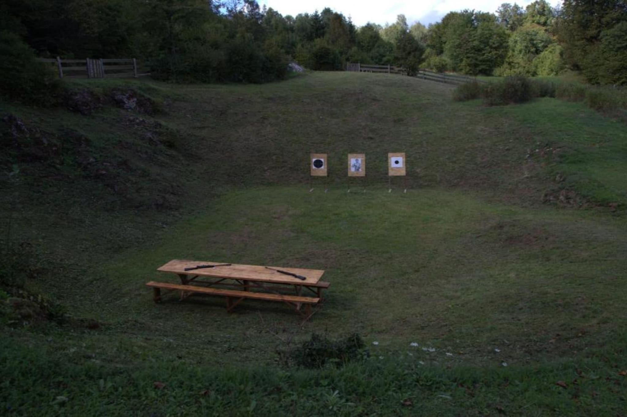 Brezova Poljana Lodge with Sauna and Hot-Tub - Five Bedroom Holiday Home-Buitenlucht