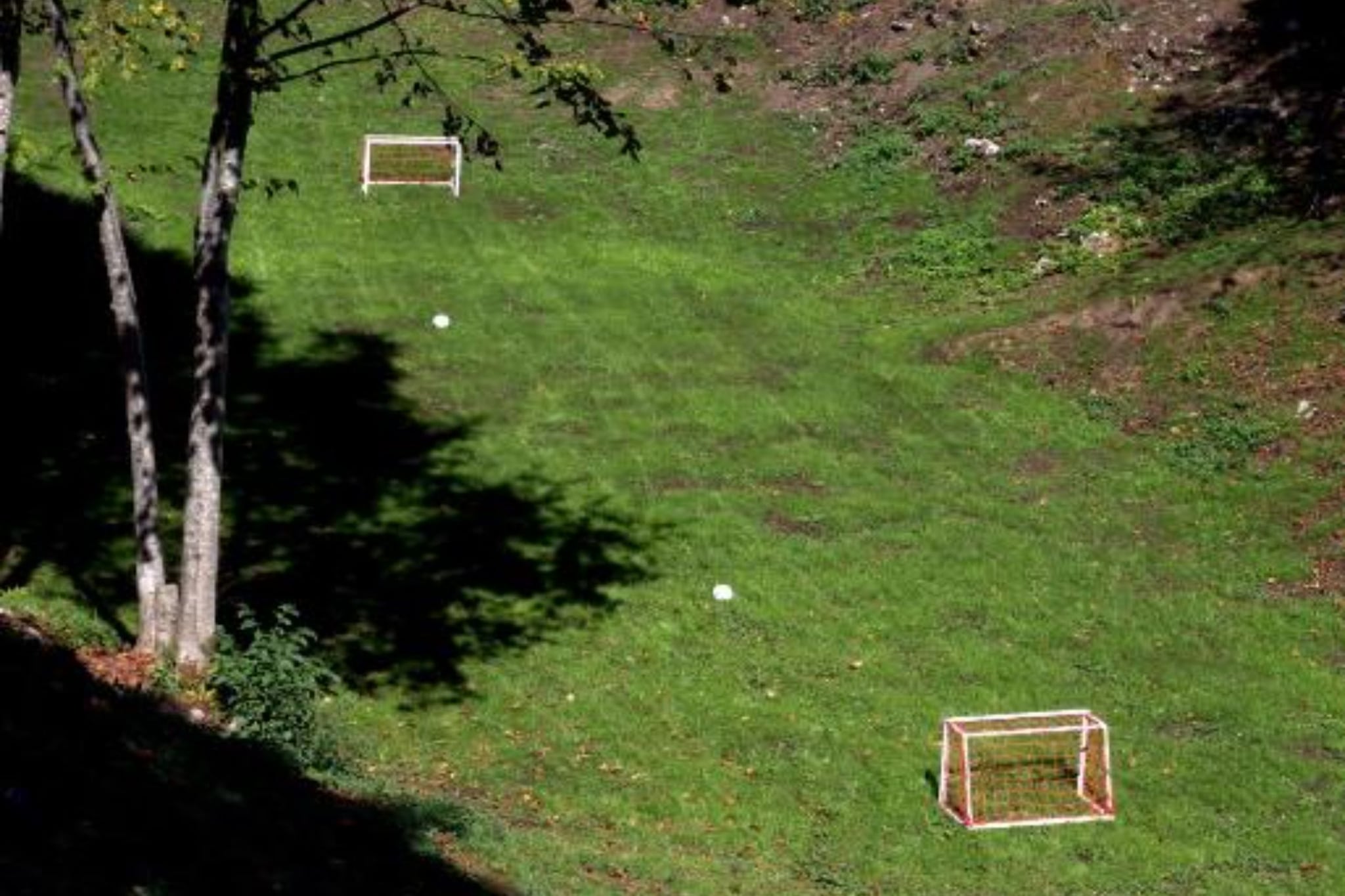 Brezova Poljana Lodge with Sauna and Hot-Tub - Five Bedroom Holiday Home-Buitenlucht