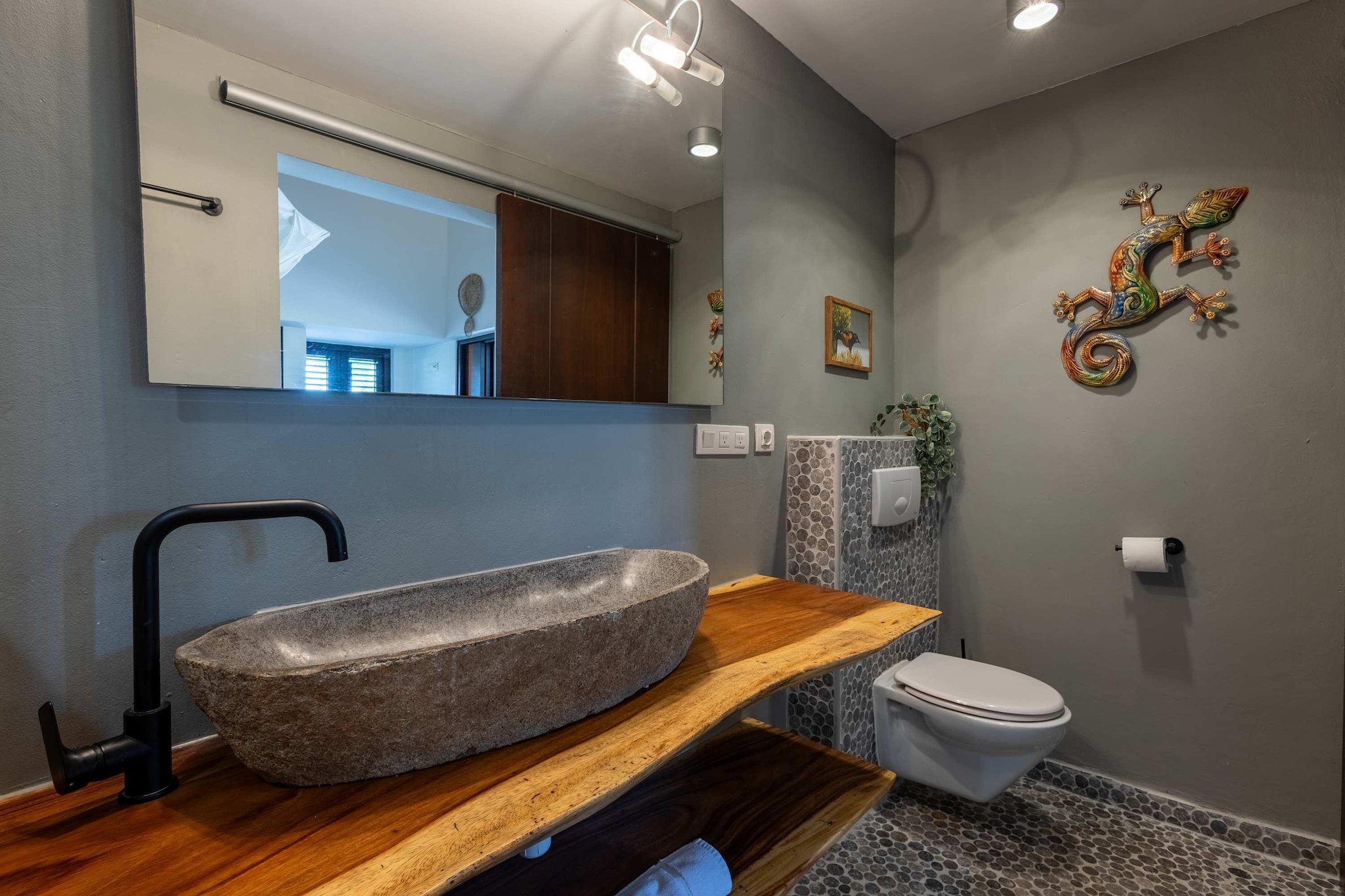 Indigo Garden 6-Badkamer