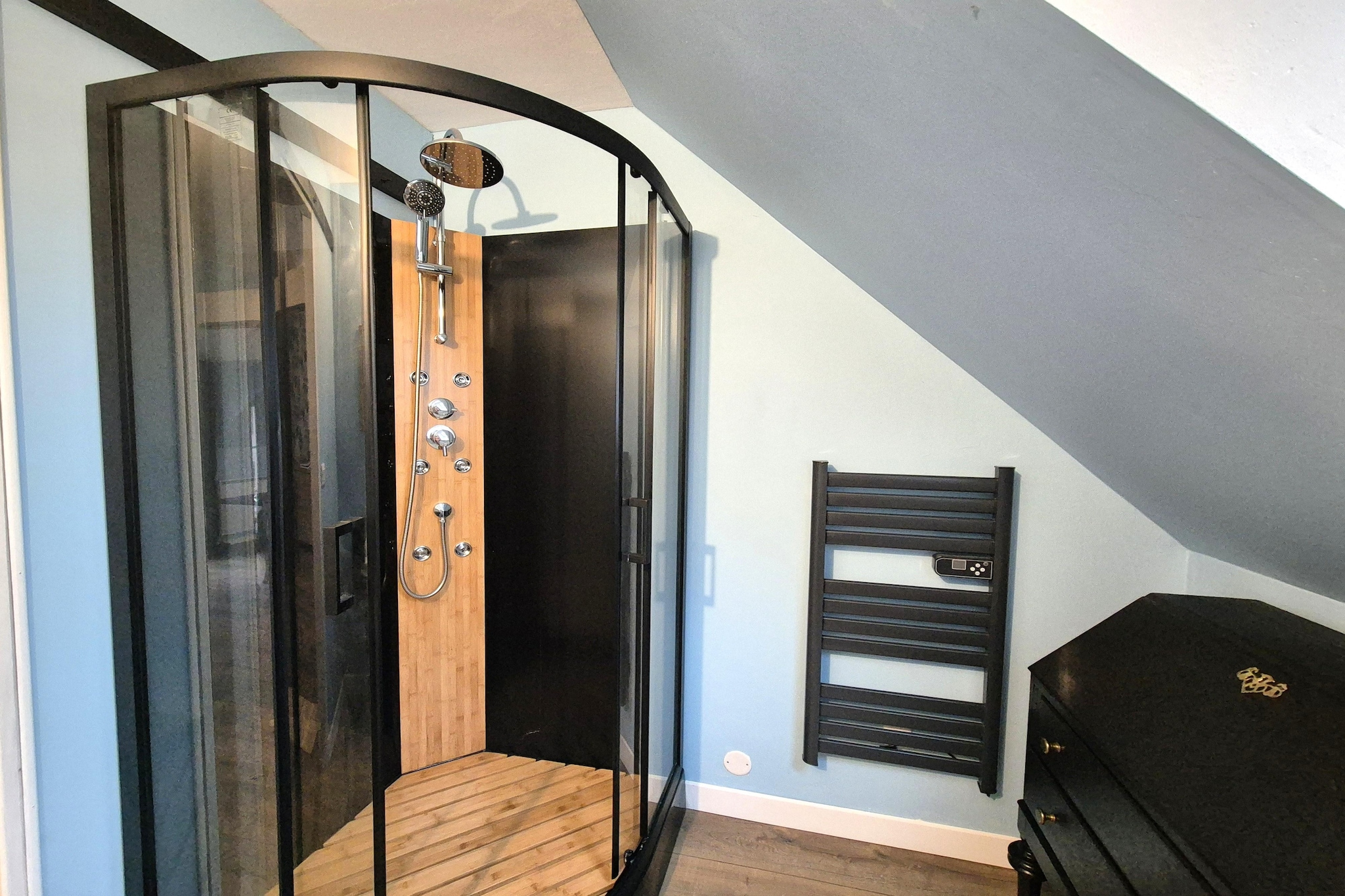 Studio au 1er étage-Badkamer