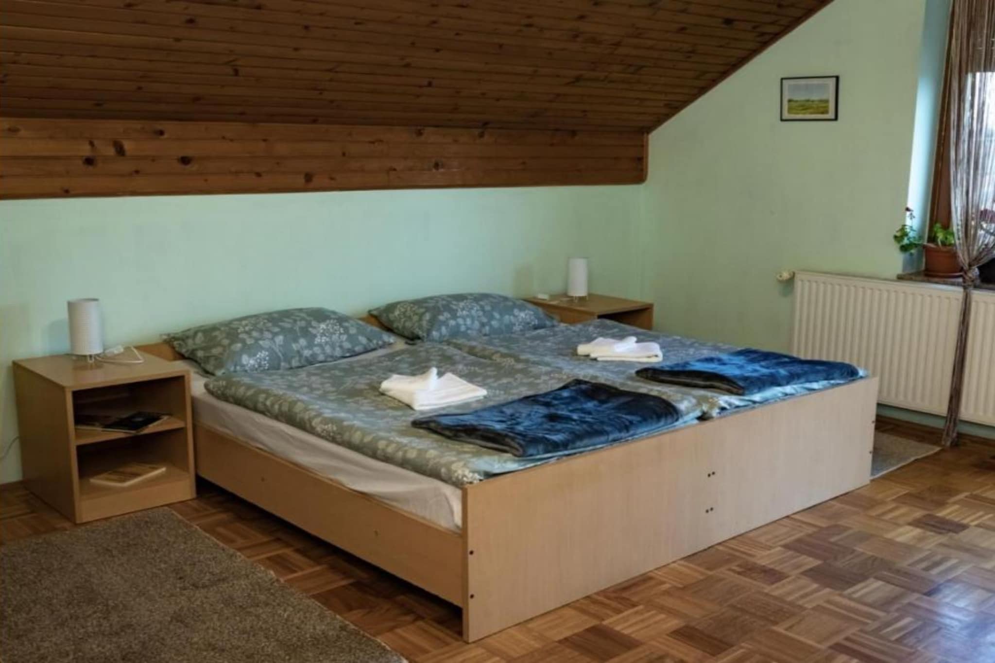 One Bedroom Magic Room (1)-Chambre