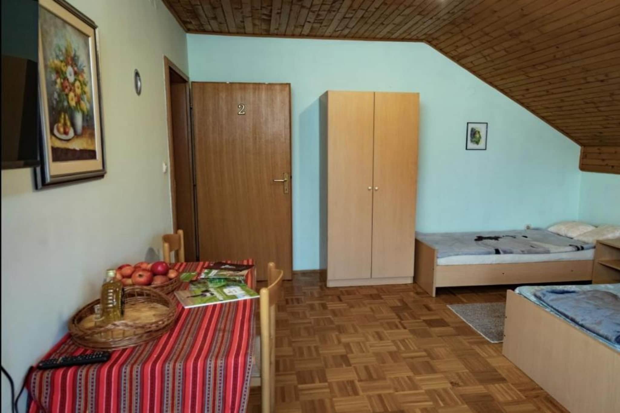 One Bedroom Dream Room (2)-Chambre