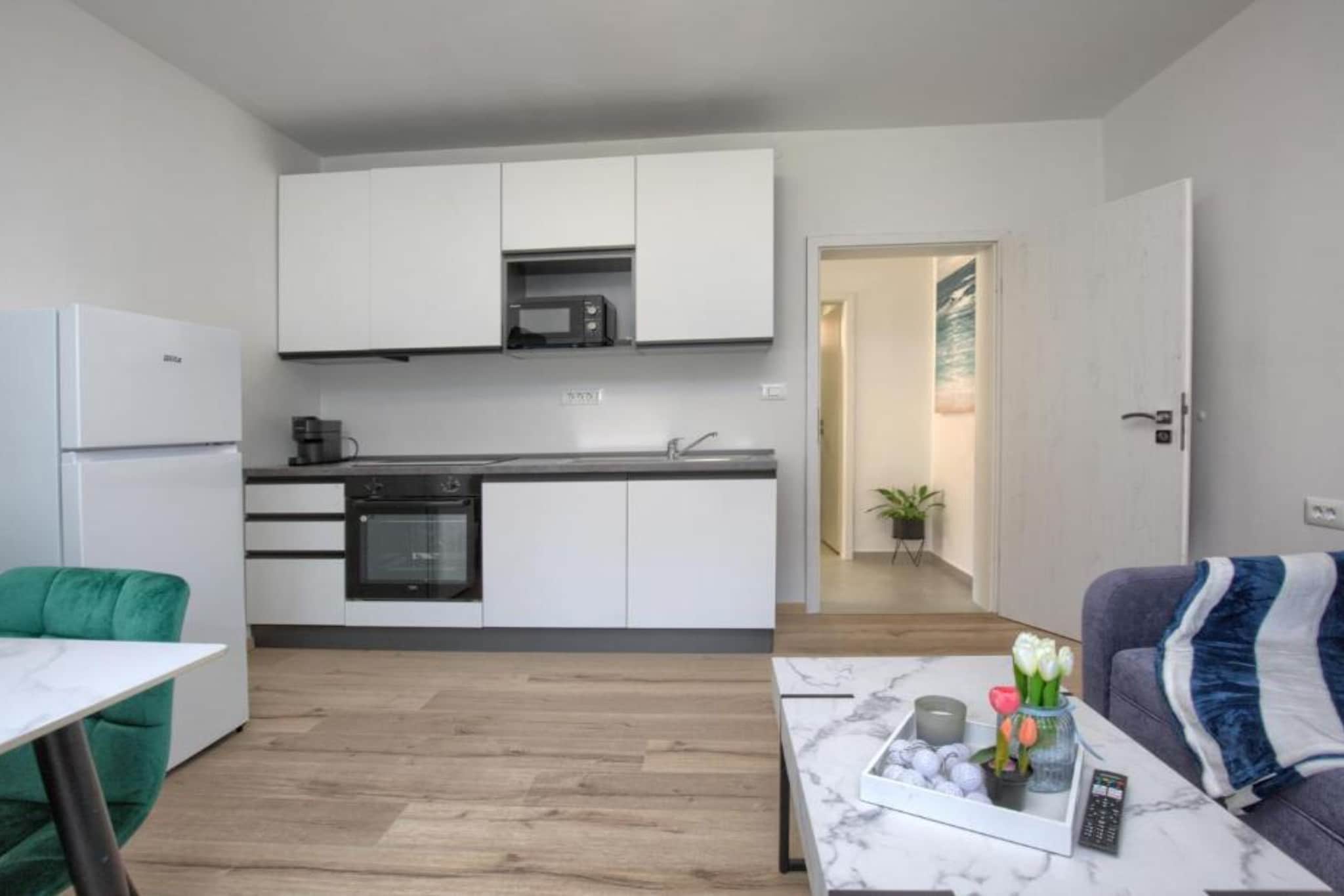 Apartments Mons - Two Bedroom Apartment With Terrace (A2)-Im Freien