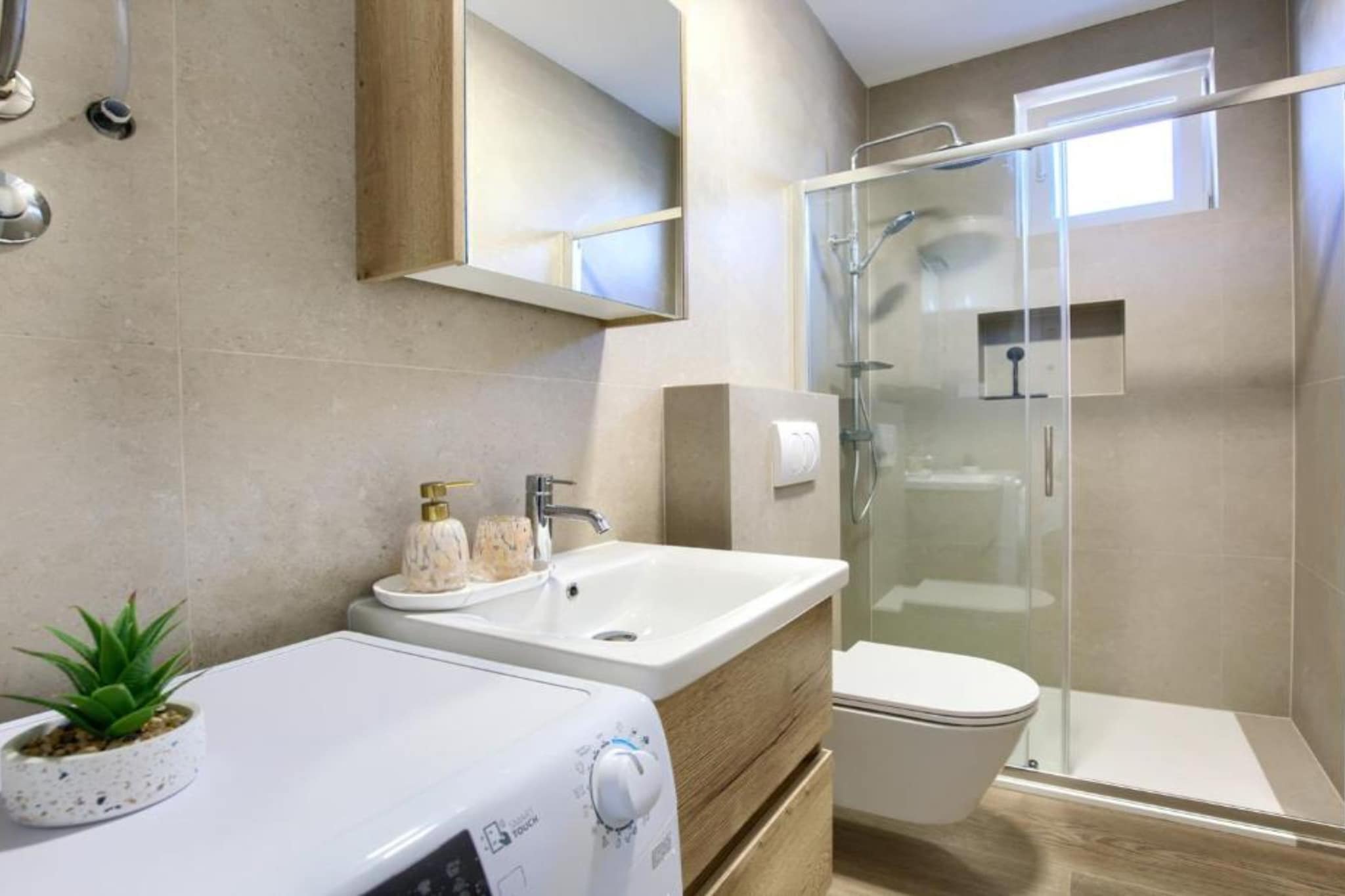 Apartments Mons - Two Bedroom Apartment With Terrace (A2)-Badezimmer