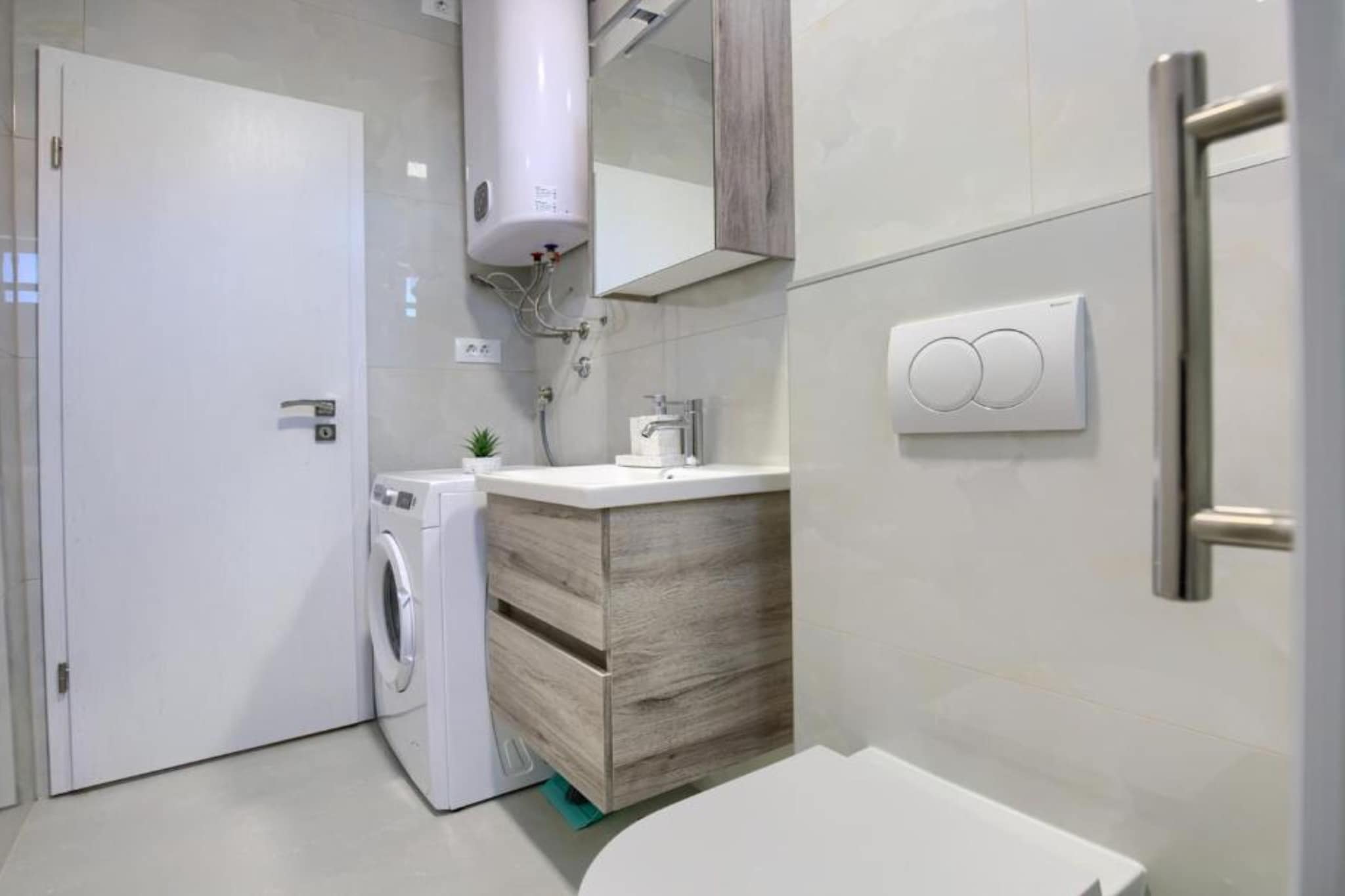 Apartments Mons - Two Bedroom Apartment With Terrace (A2)-Badezimmer