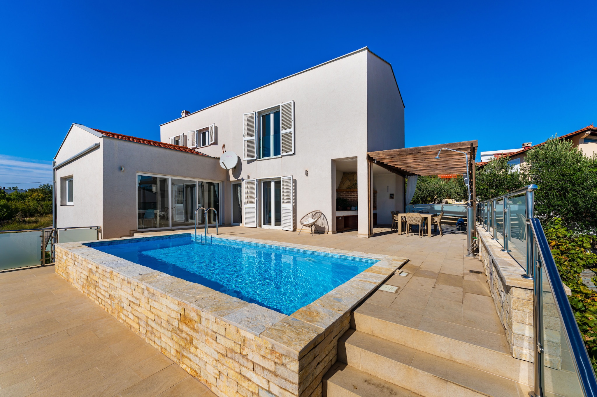 Sea view Villa Anpero-Außenbereich Sommer