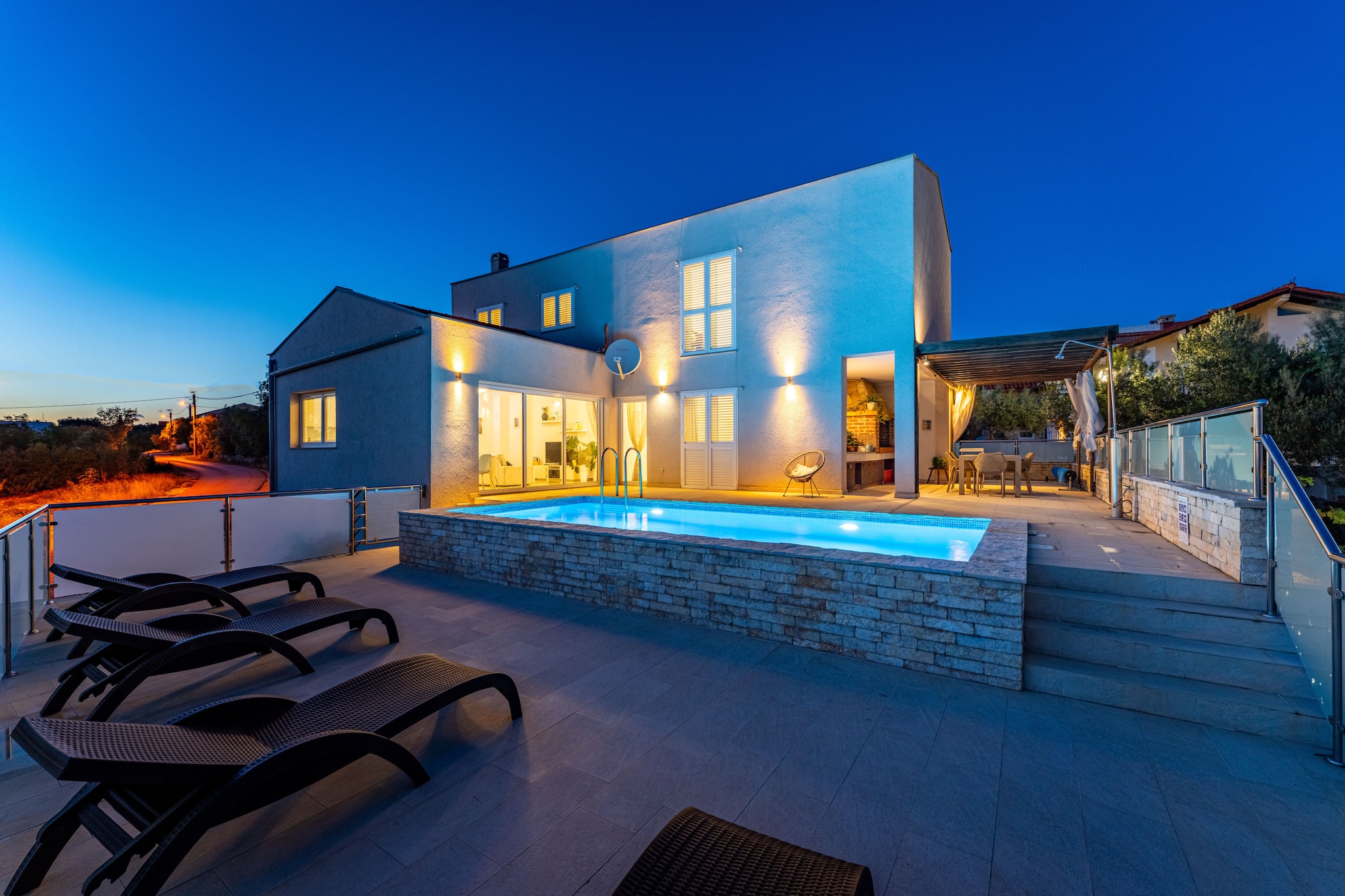 Sea view Villa Anpero-Außenbereich Sommer