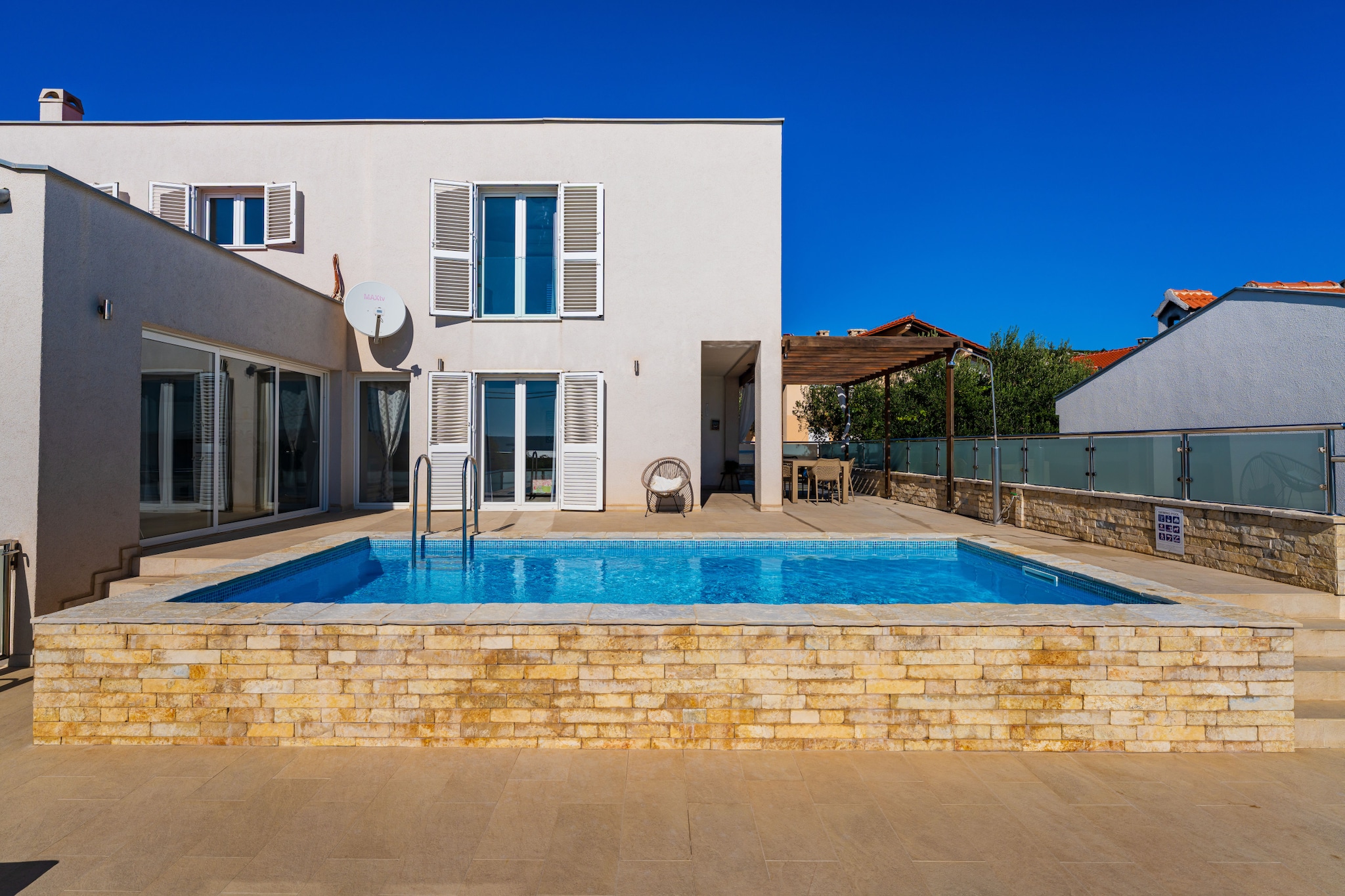 Sea view Villa Anpero-Außenbereich Sommer