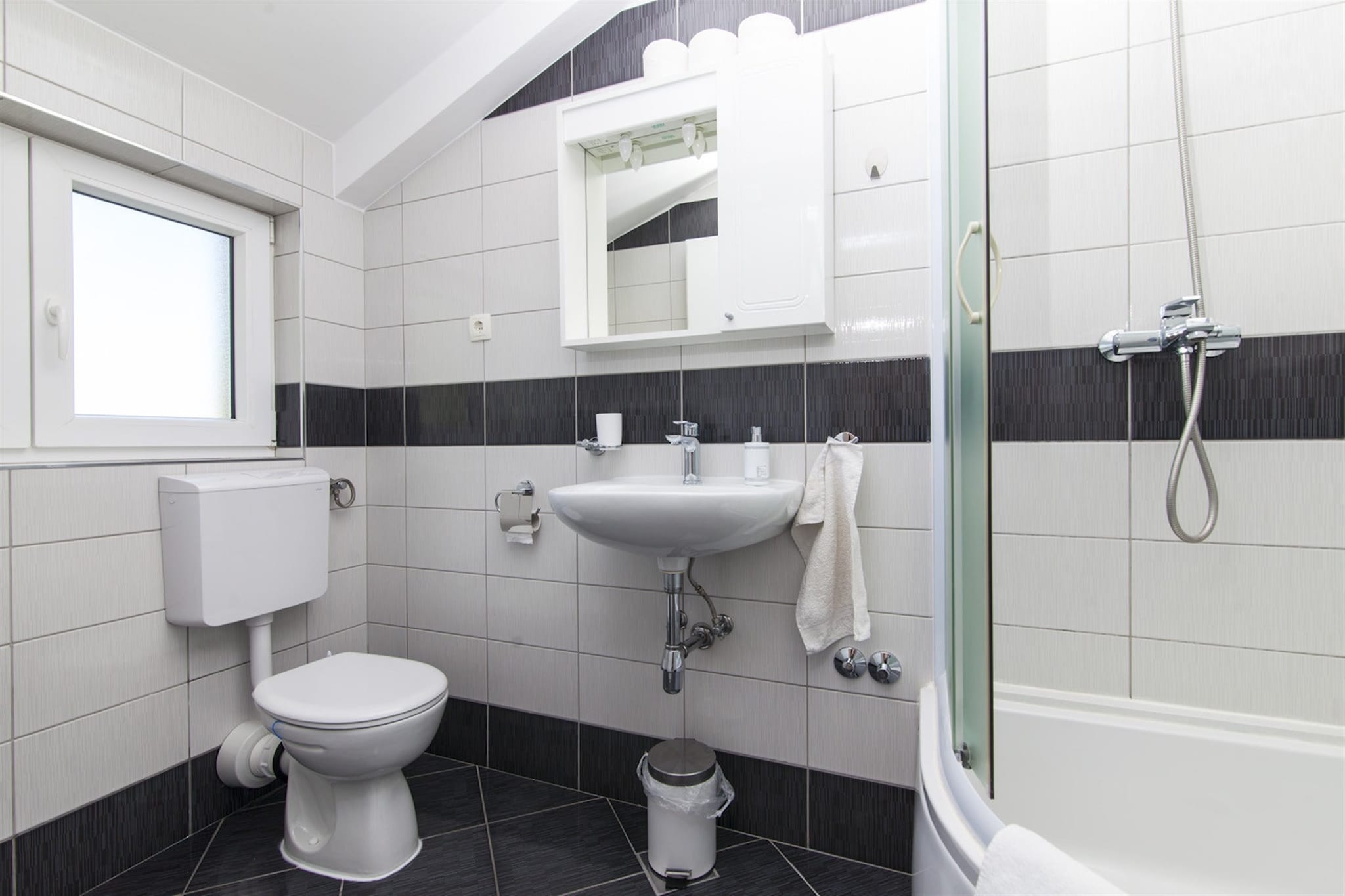 Sea view Villa Brodarica-Badezimmer