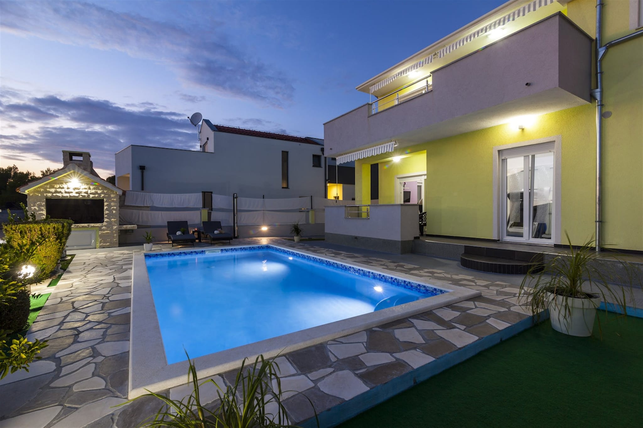 Sea view Villa Brodarica-Schwimmbad