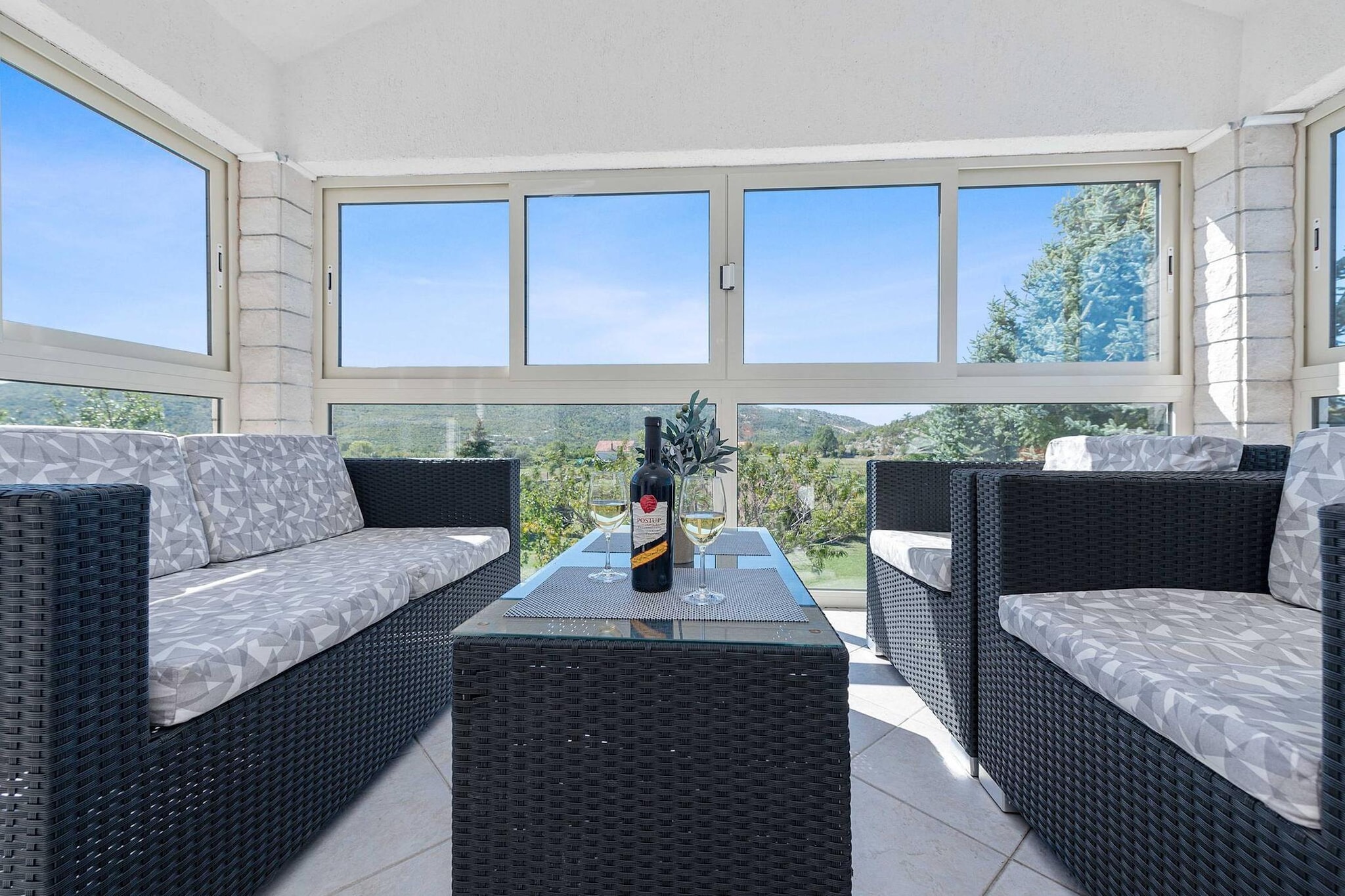 Sport & Spa Villa Neoric-Wohnzimmer