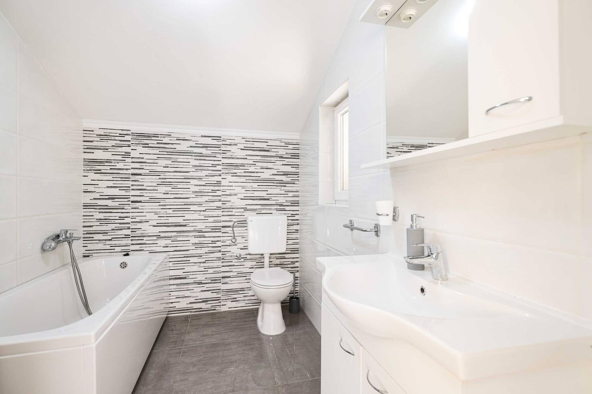 Holiday home Nekic-Salle de bain