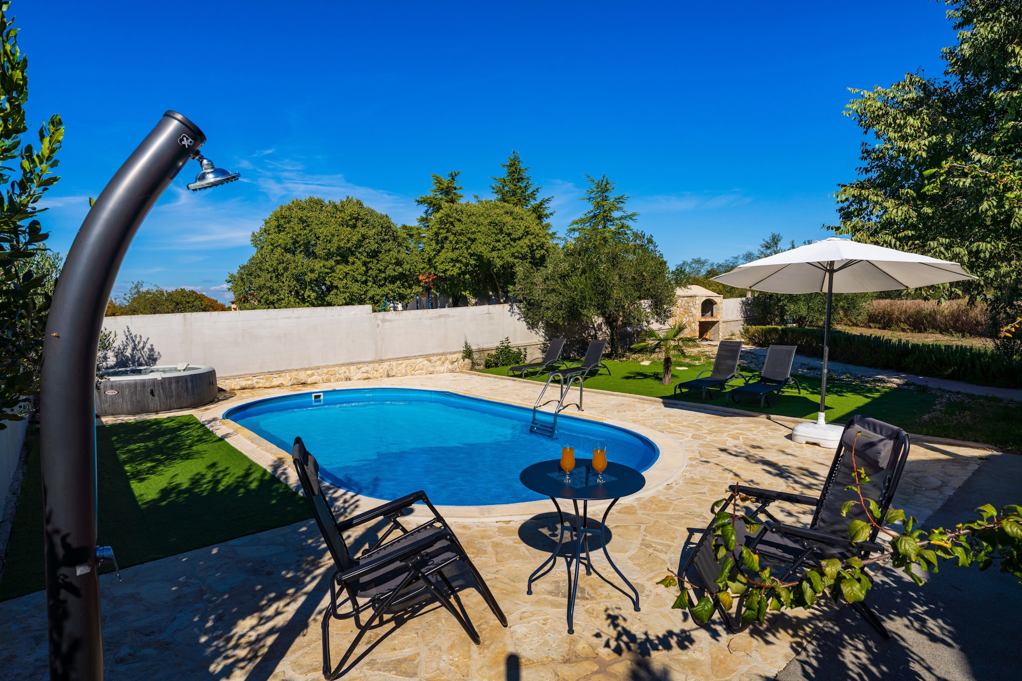 Holiday home Emily-Piscine