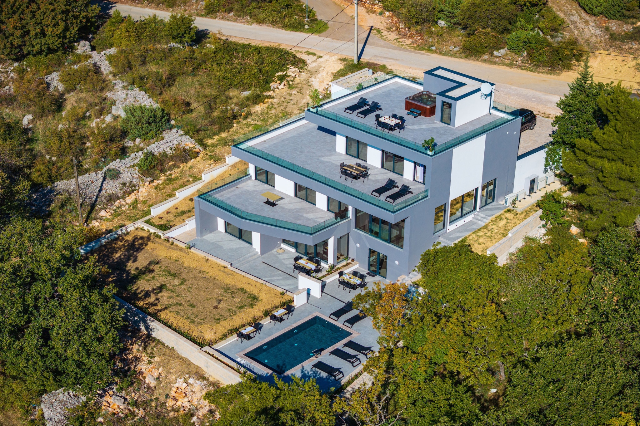 Sea view Villa Senti-Buitenkant zomer