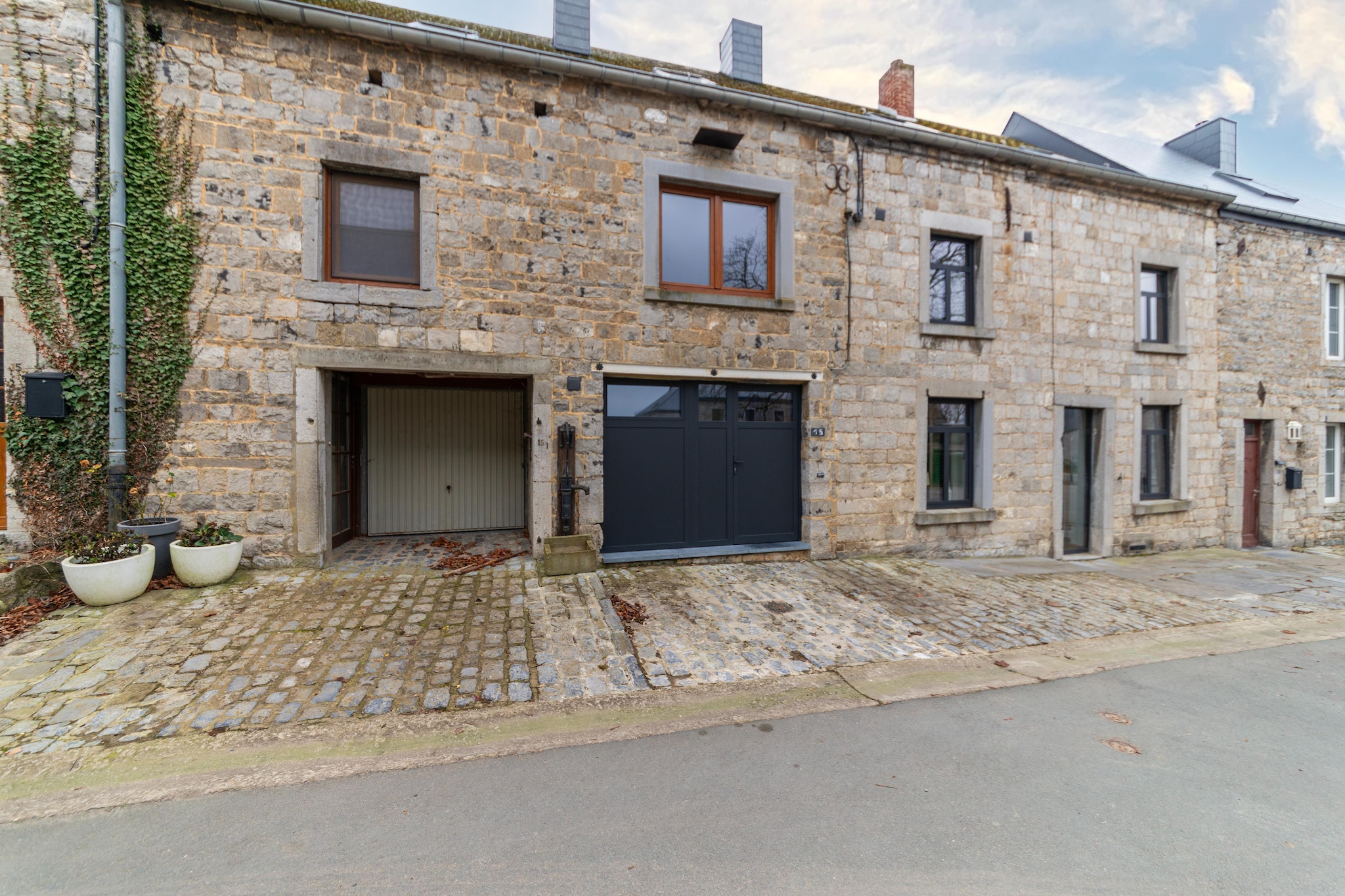 Maison Rose-Buitenkant zomer