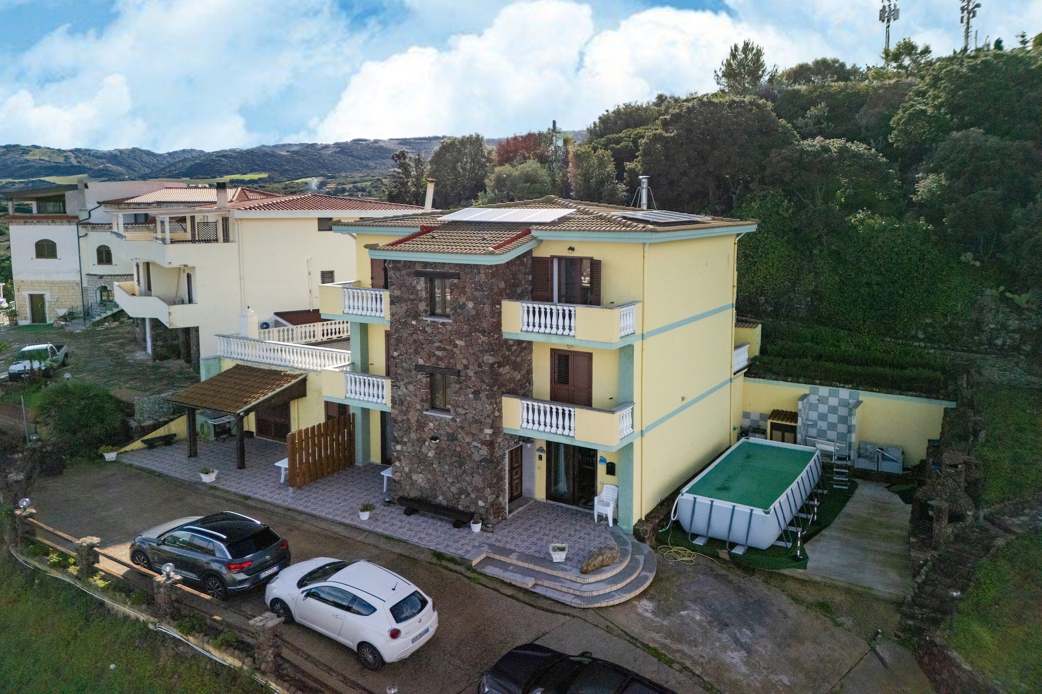 Exterior Summer