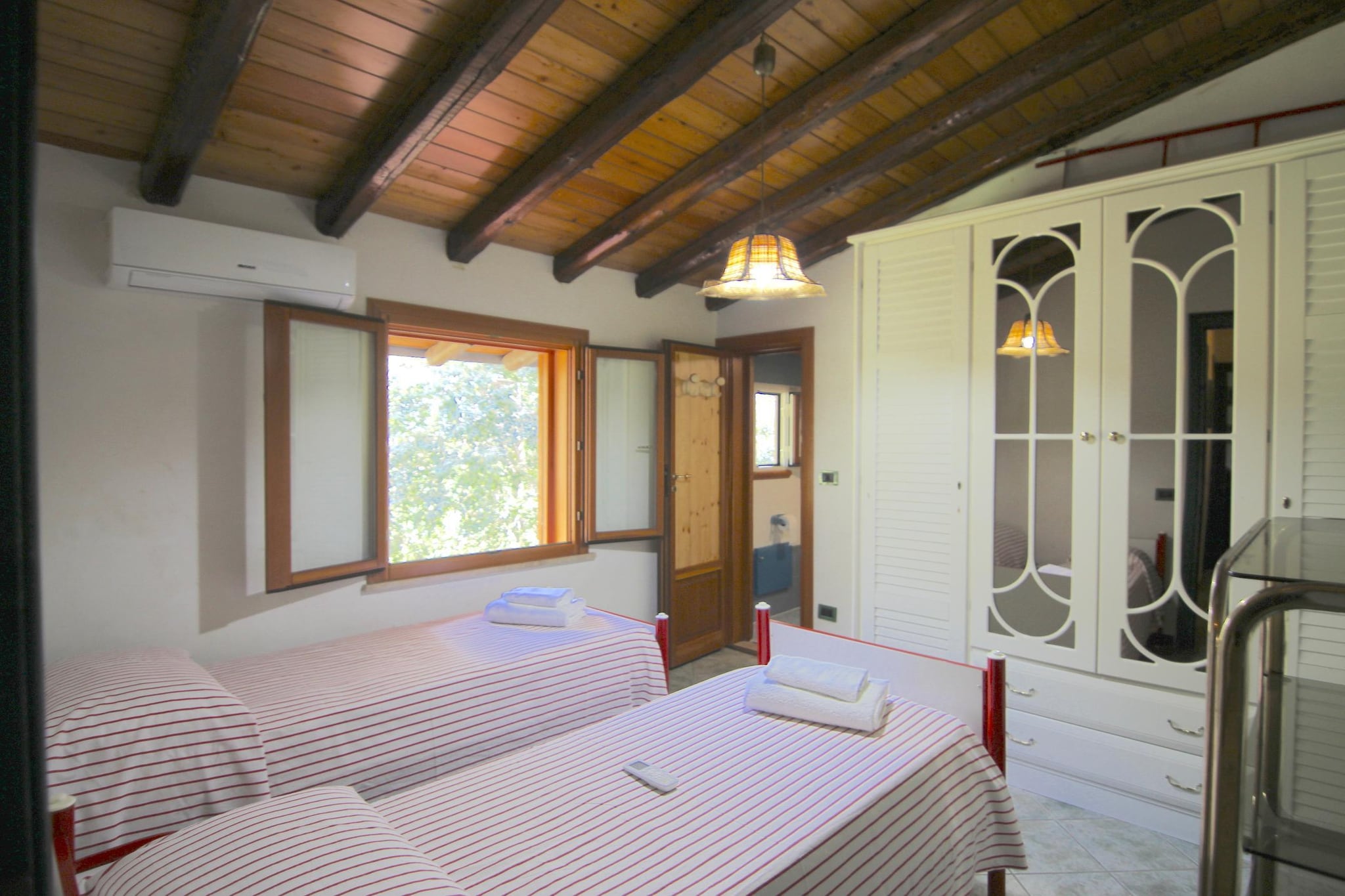 EMERALD HOME-Schlafzimmer