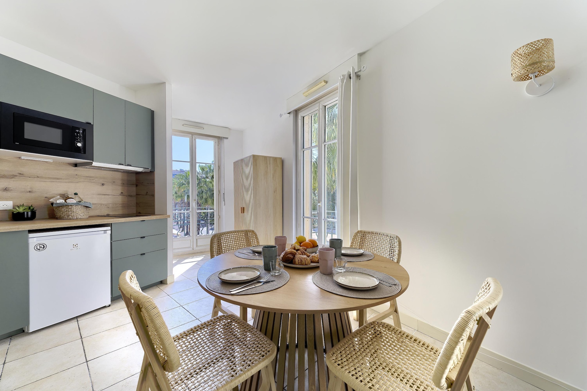 Appartement en bord de mer – Plage de la Salis-Kitchen