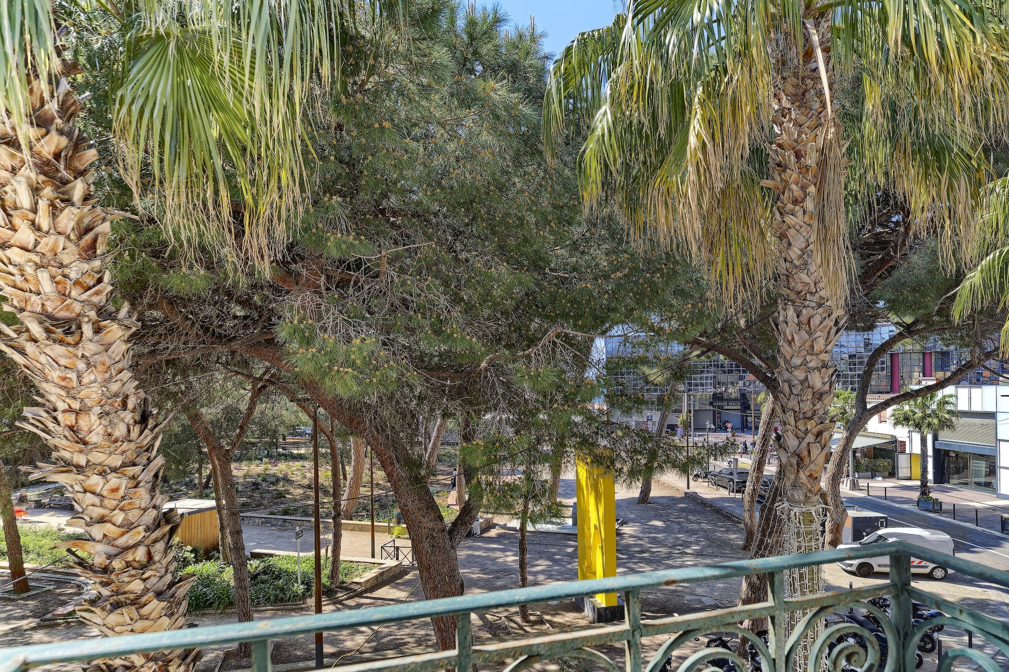 Appartement en bord de mer – Plage de la Salis-View in summer