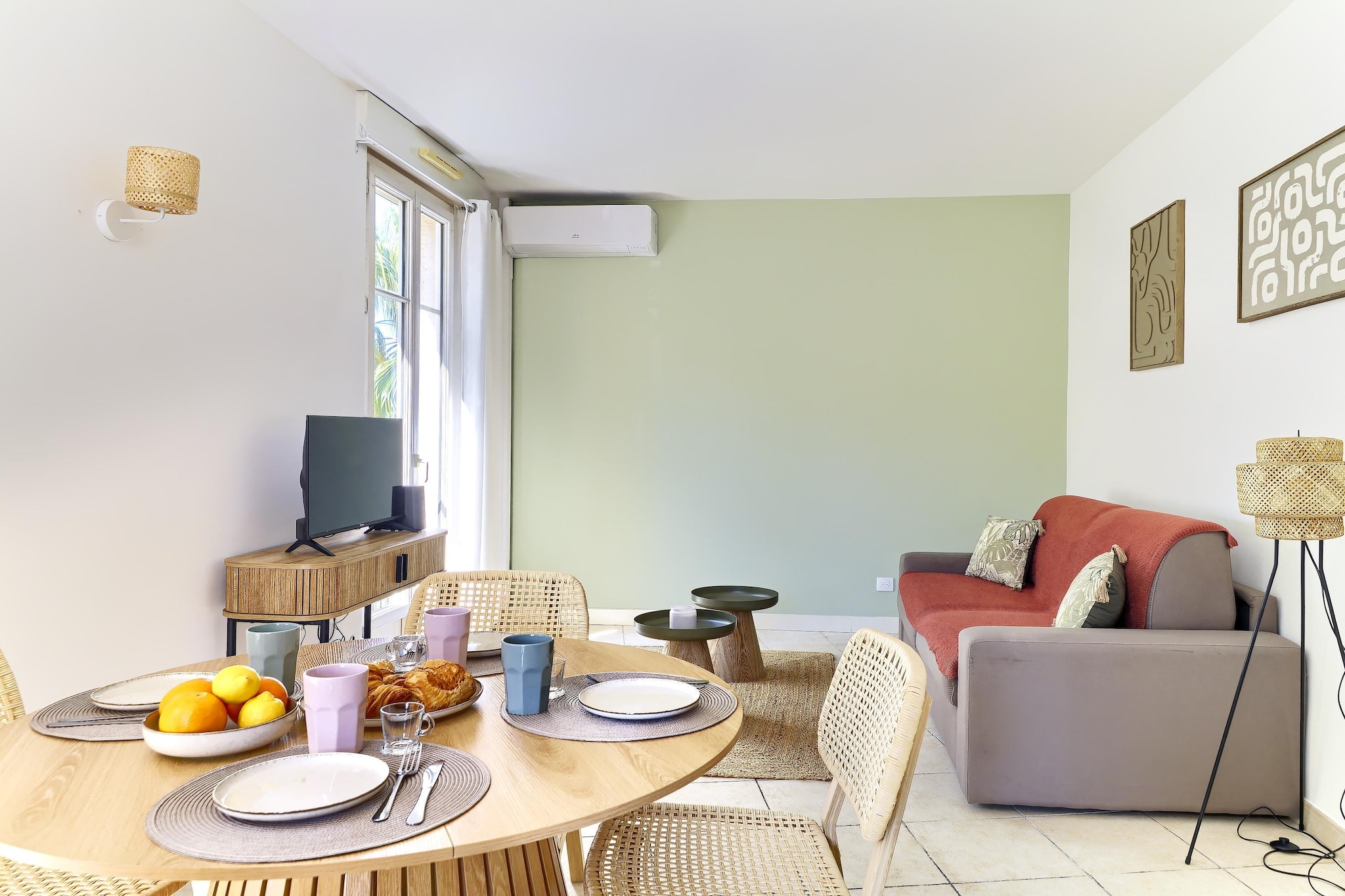 Appartement en bord de mer – Plage de la Salis-Living room