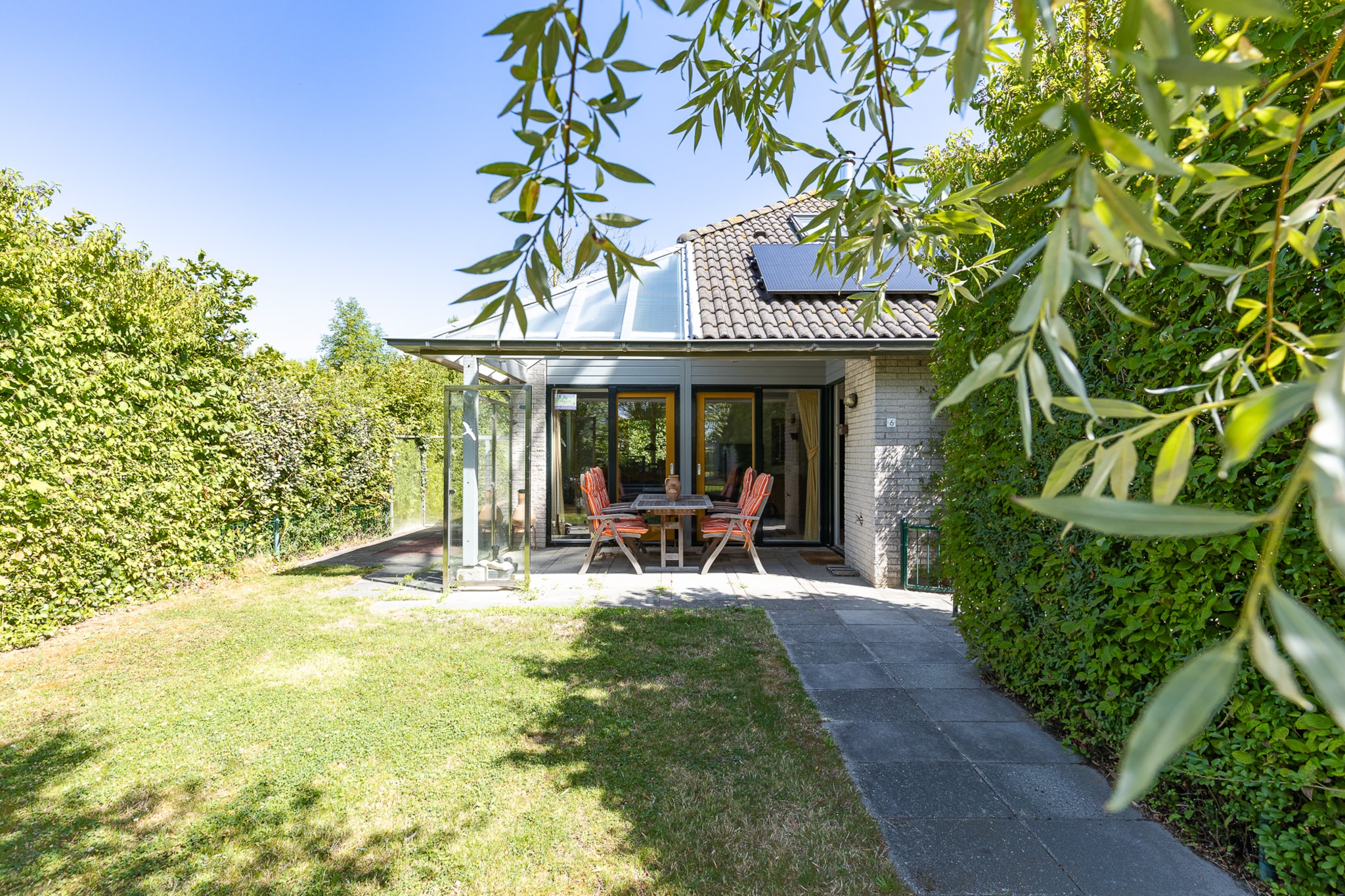 Vakantiewoning - Westduin 6 I Vlissingen 'Zilt en zand'-Tuinen zomer