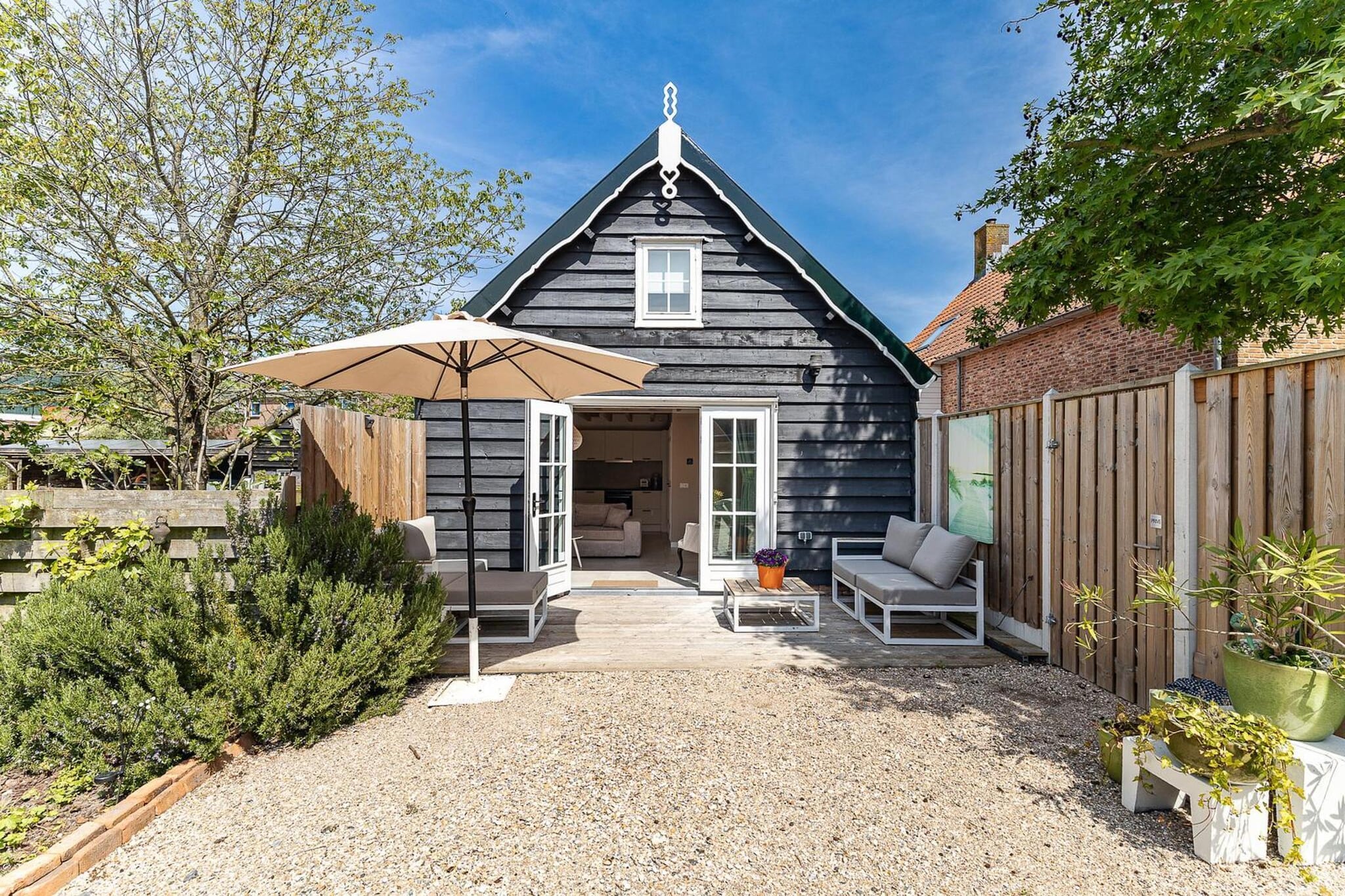 Holiday home - Schoolstraat 6a | Vrouwenpolder - Exterior in summer