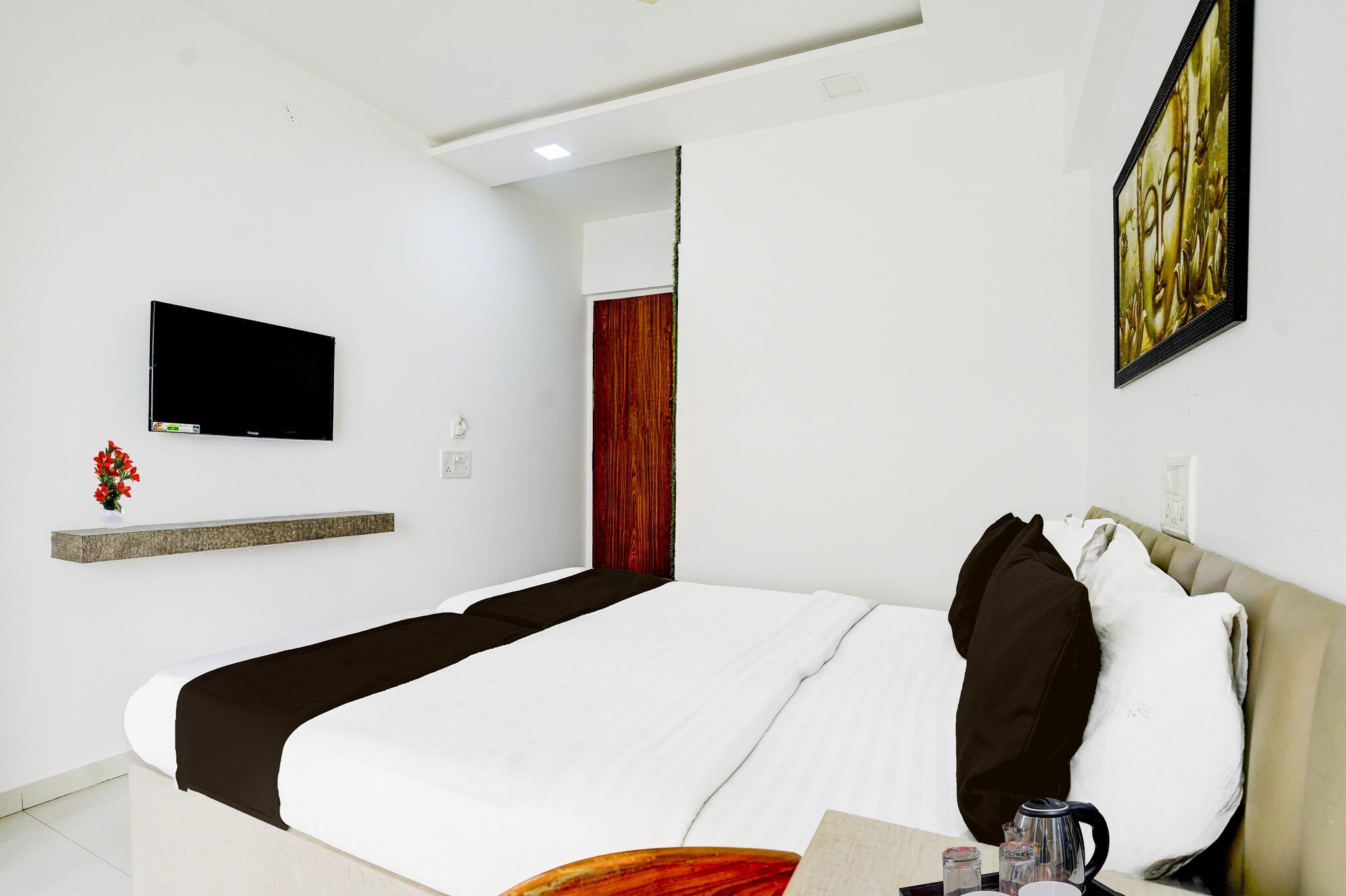 Enjoy a comfortable and hassle-free experience at our thoughtfully designed property. Each room is equipped with modern amenities, cozy bedding, and elegant decor to make you feel right at home. Located conveniently with easy access to public transport and major attractions, it's perfect for both business and leisure travelers. Cleanliness and guest comfort are our top priorities, and our team is available 24/7 to assist you throughout your stay.
 
Unmarried couples are warmly welcome at this property.
Guests with local ID proof are warmly welcome.
Foreign guests are welcome and allowed to stay at this property without any restrictions
Early Check-In Policy: A full day’s room rate will be charged for check-ins before 6:00 AM. Complimentary early check-in is available between 6:00 AM and 10:00 AM, subject to room availability.
 
Check-in is only available to guests aged 18 and above. Please provide a government-issued ID to confirm your age.