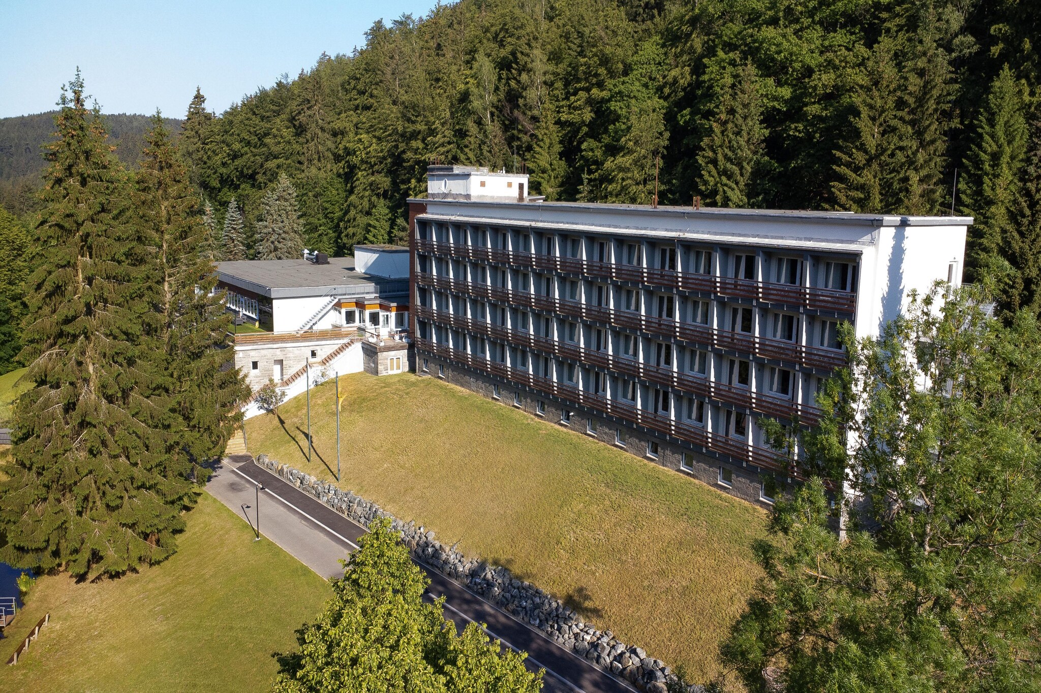Schwarzbachtal - Double room Forest view without balcony-Außenbereich Sommer