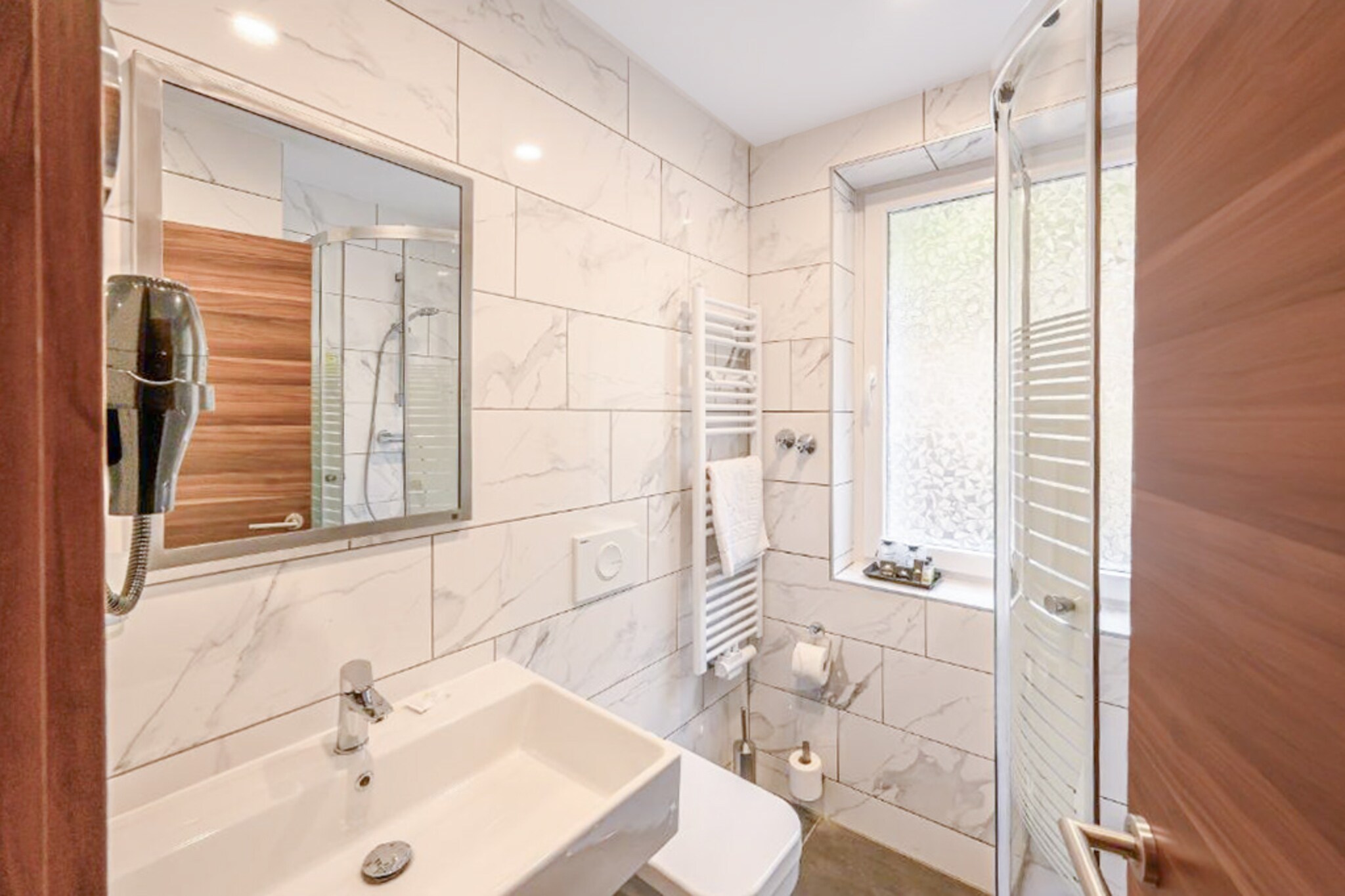 Schwarzbachtal - Double room Forest and Mountain View With balcony-Badezimmer