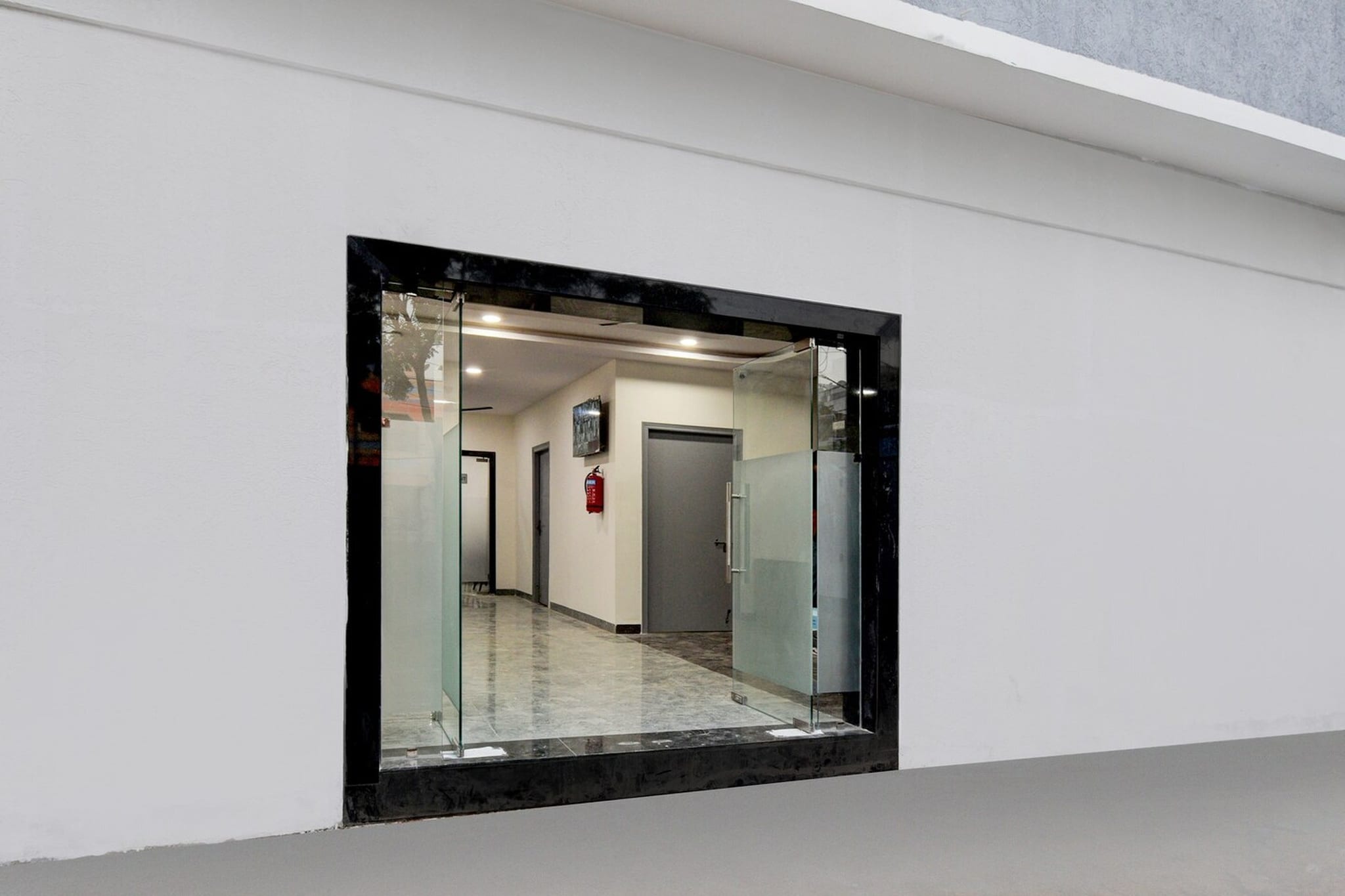 Townhouse Oak L B Nagar Metro Station